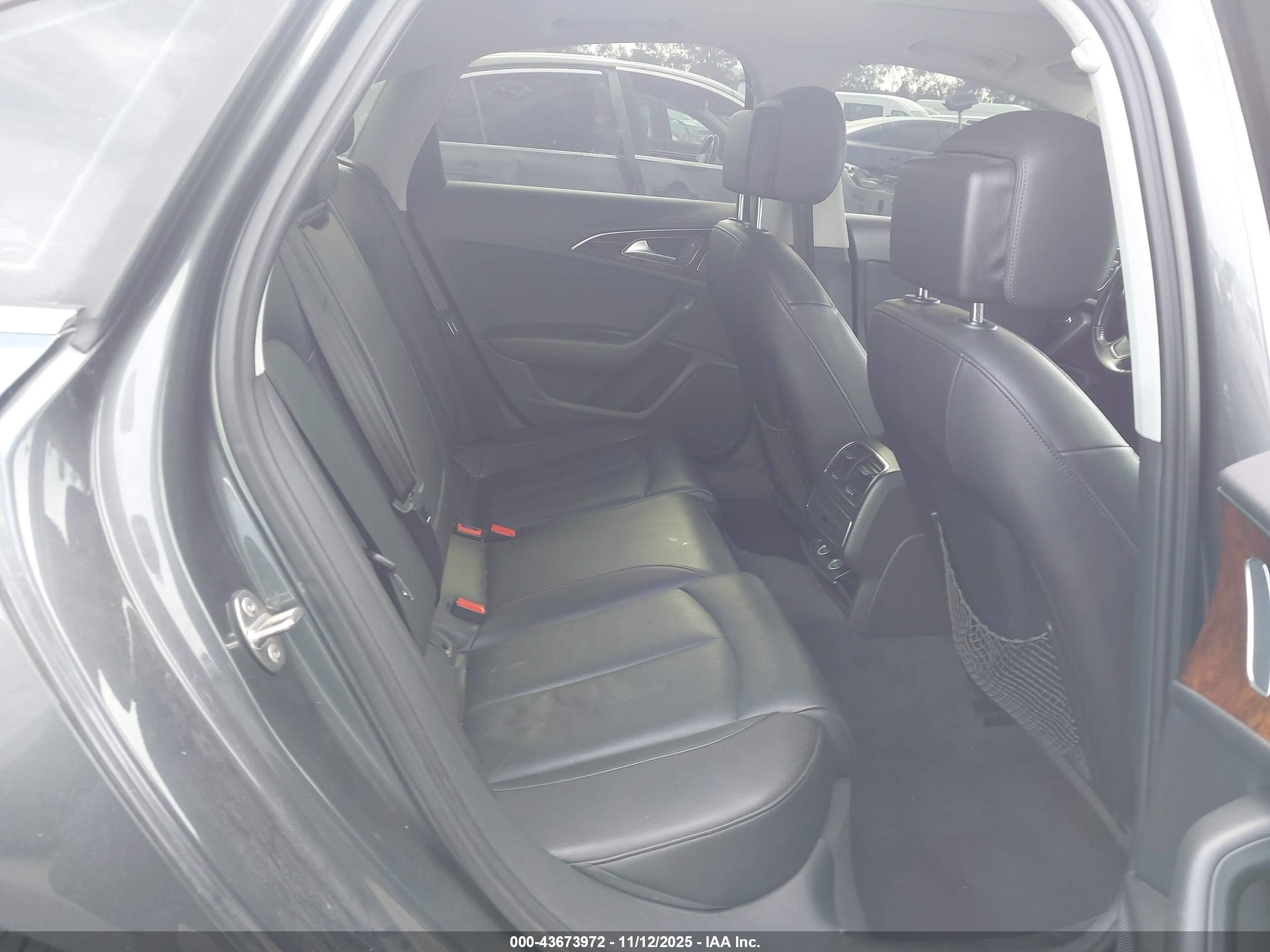 AUDI A6 image 8