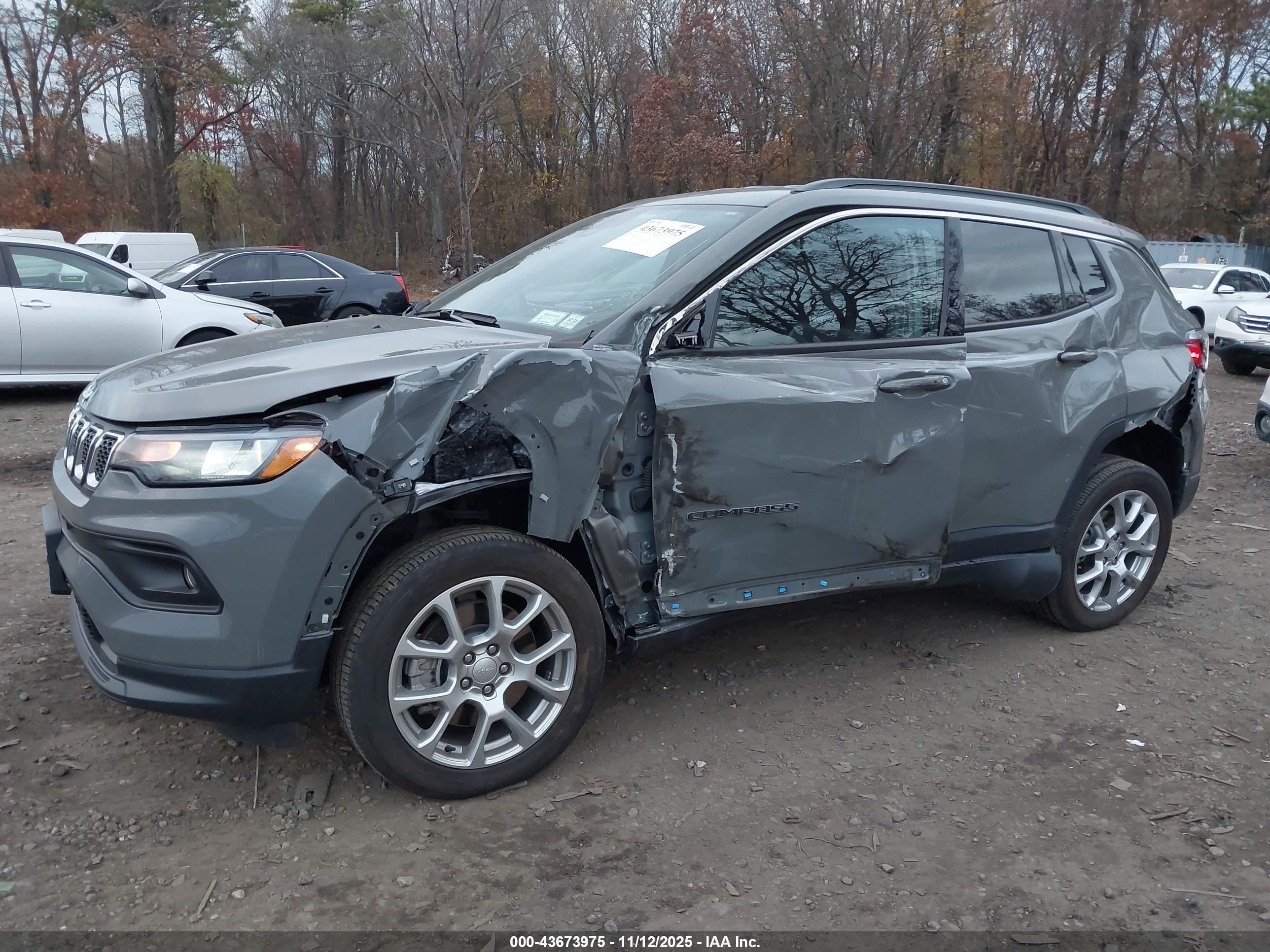 JEEP COMPASS image 6