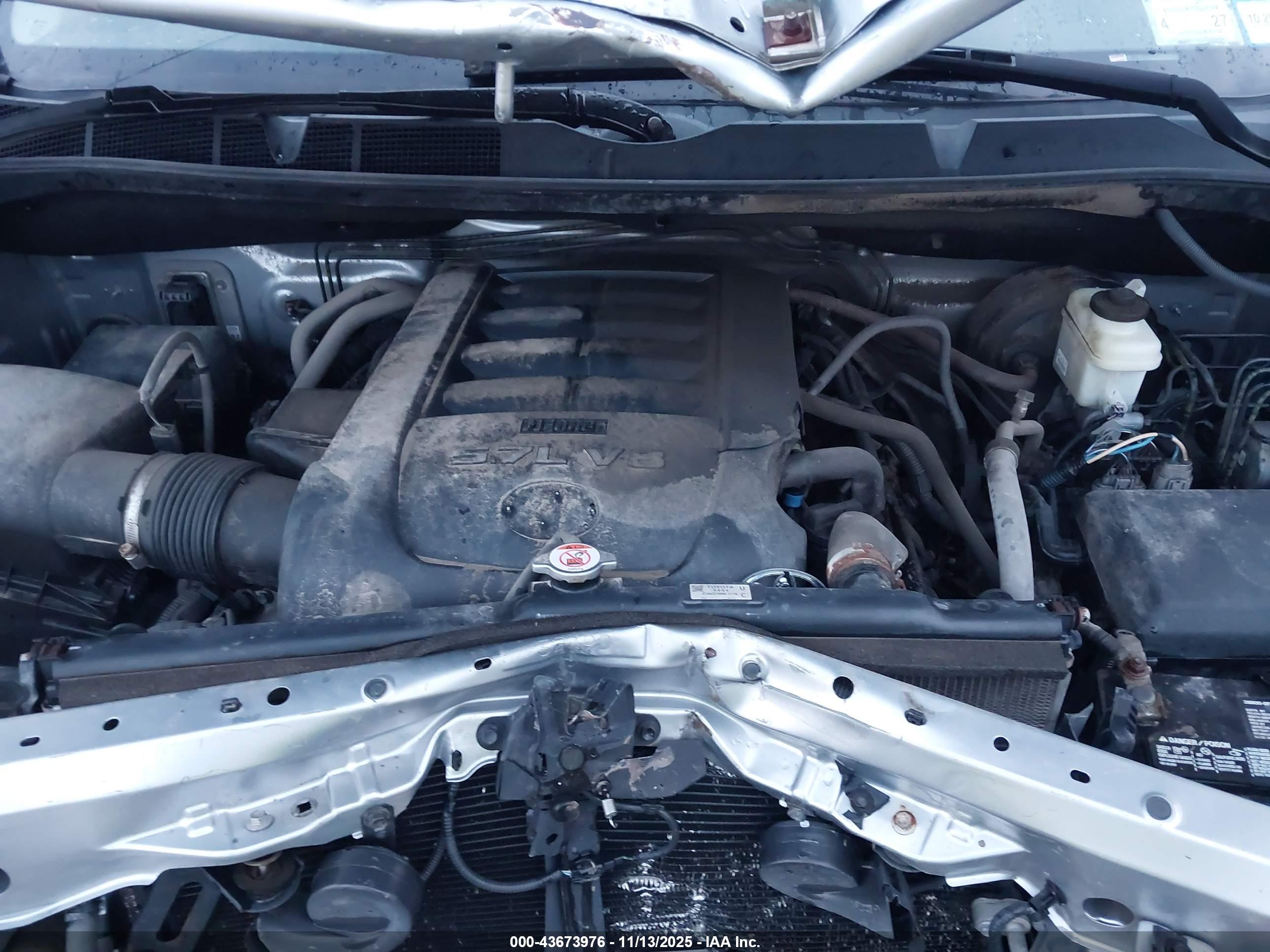 TOYOTA TUNDRA image 10