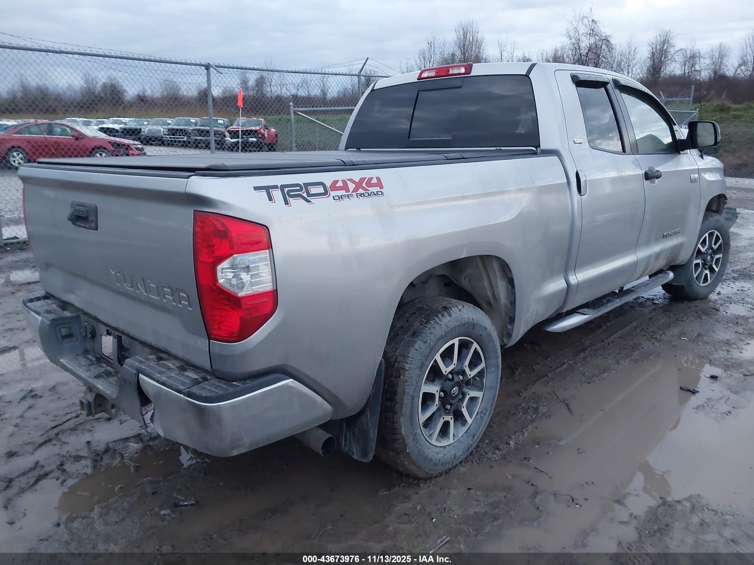 TOYOTA TUNDRA image 4
