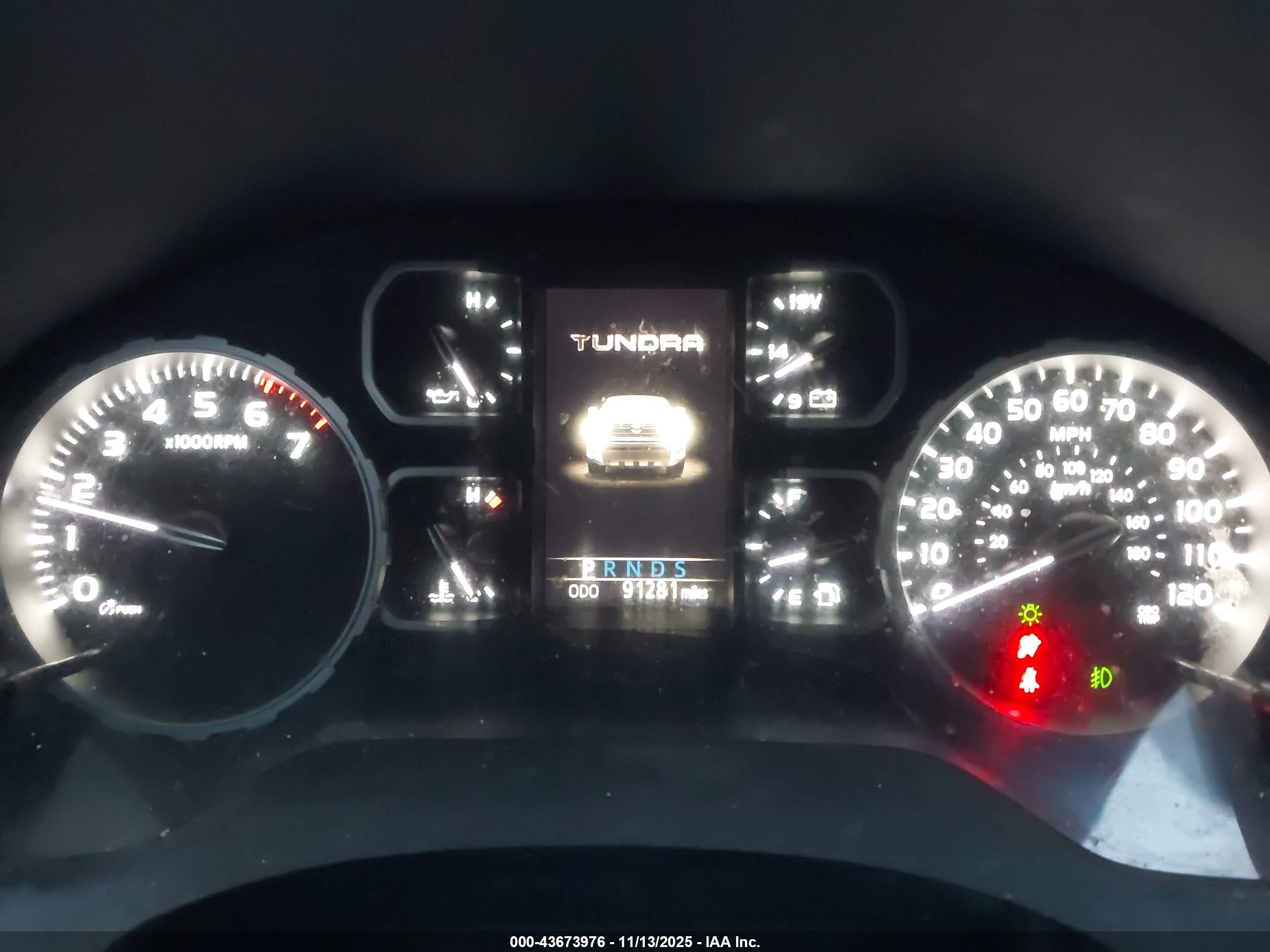 TOYOTA TUNDRA image 7