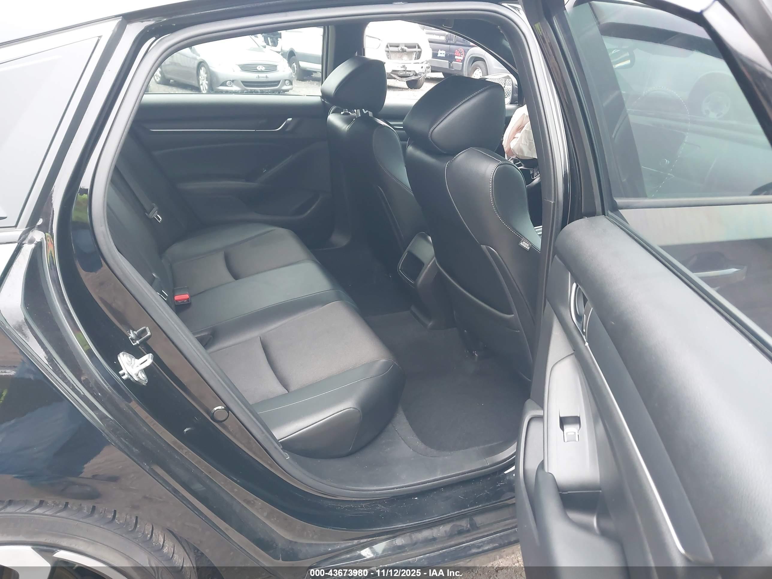 HONDA ACCORD image 8