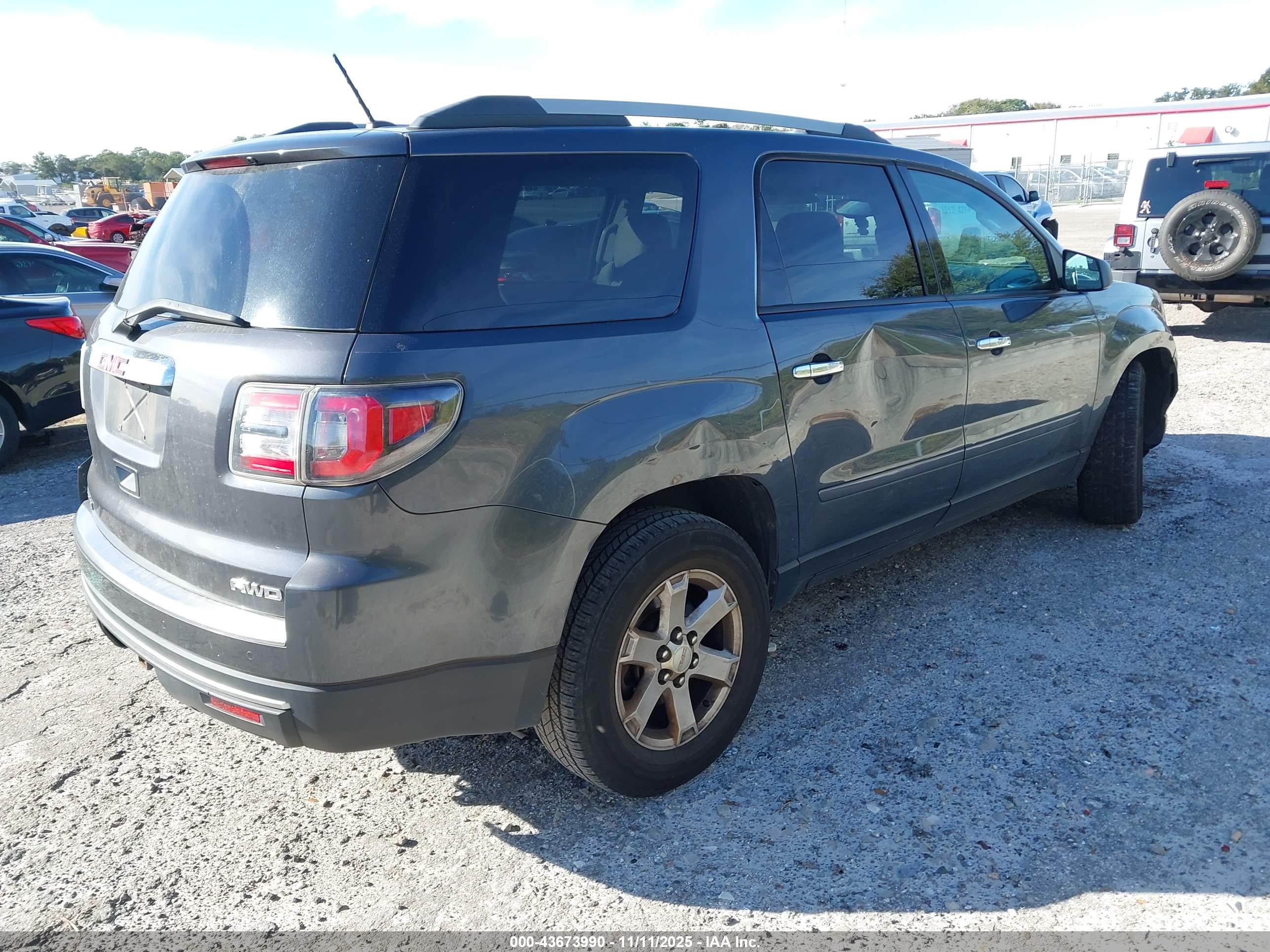 GMC ACADIA image 4