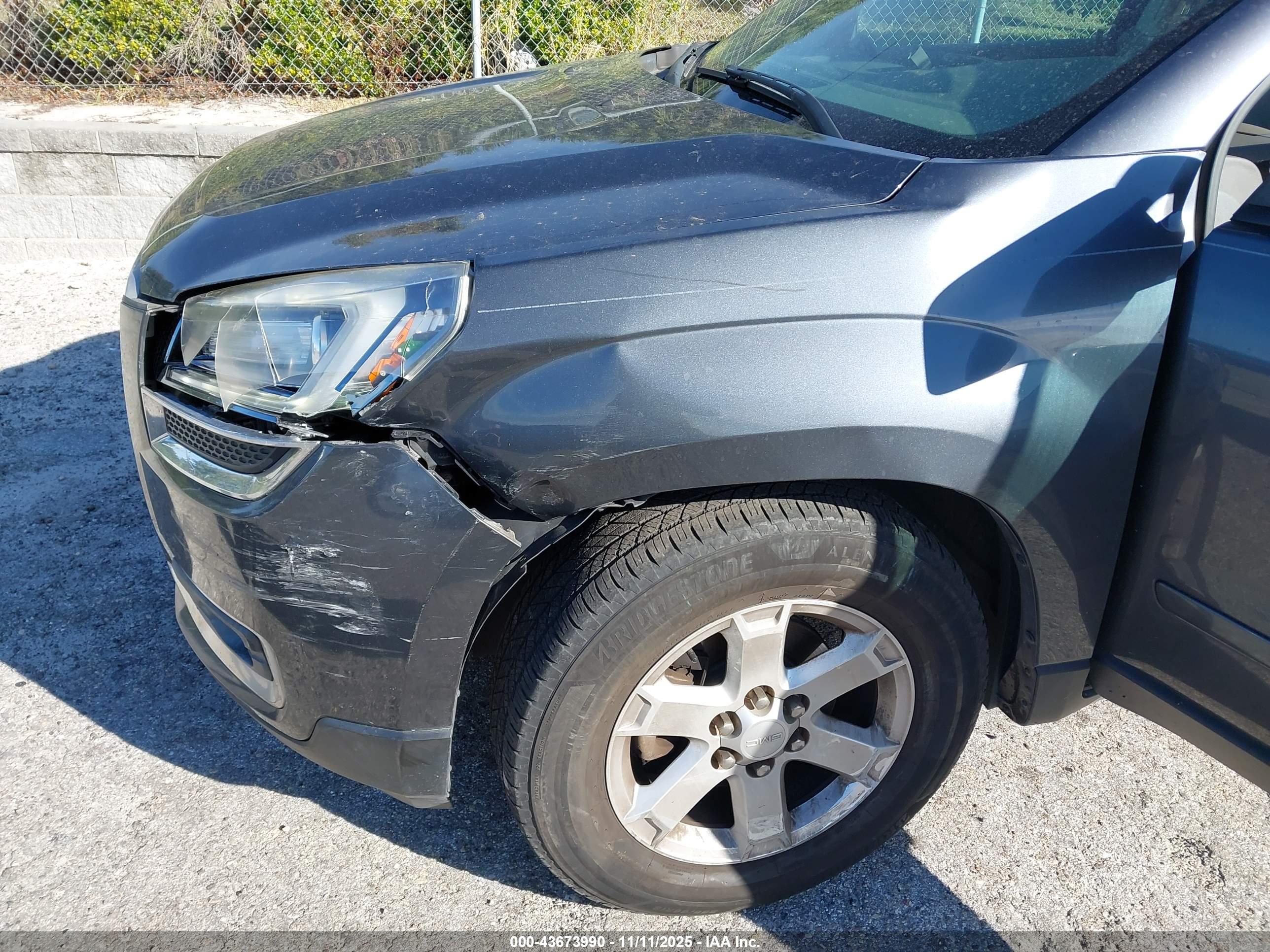GMC ACADIA image 6