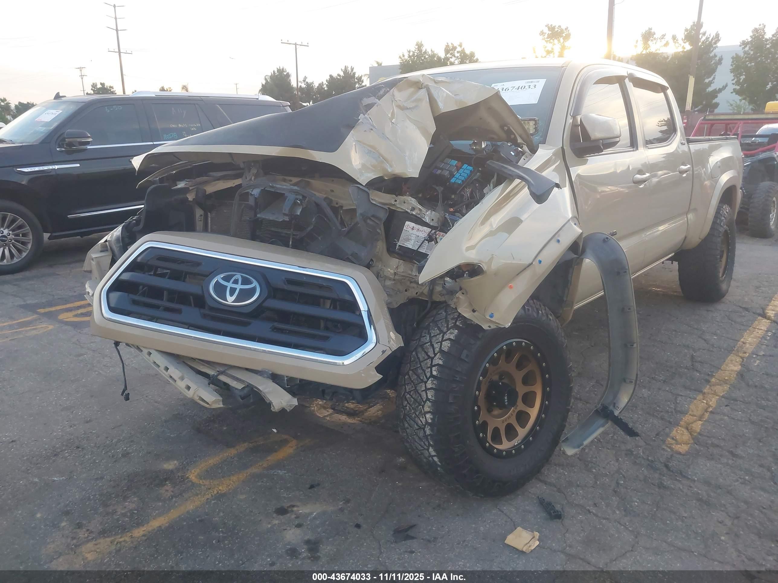 TOYOTA TACOMA image 6
