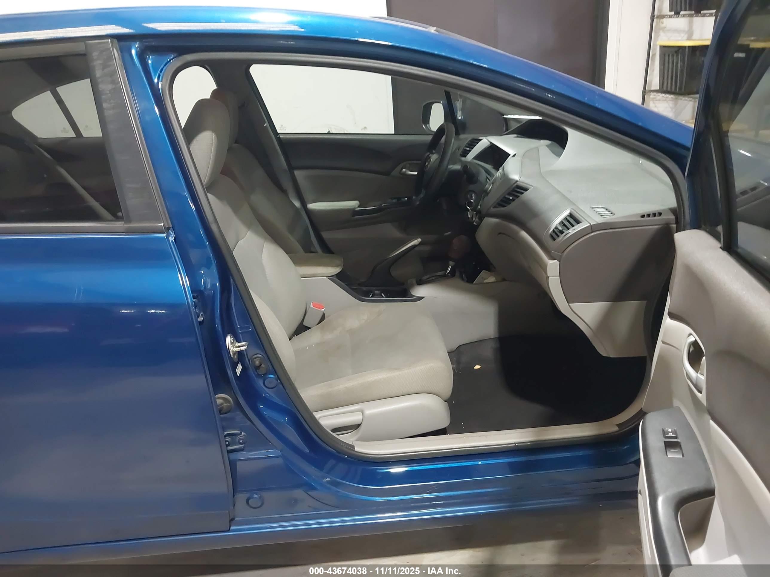 HONDA CIVIC image 5