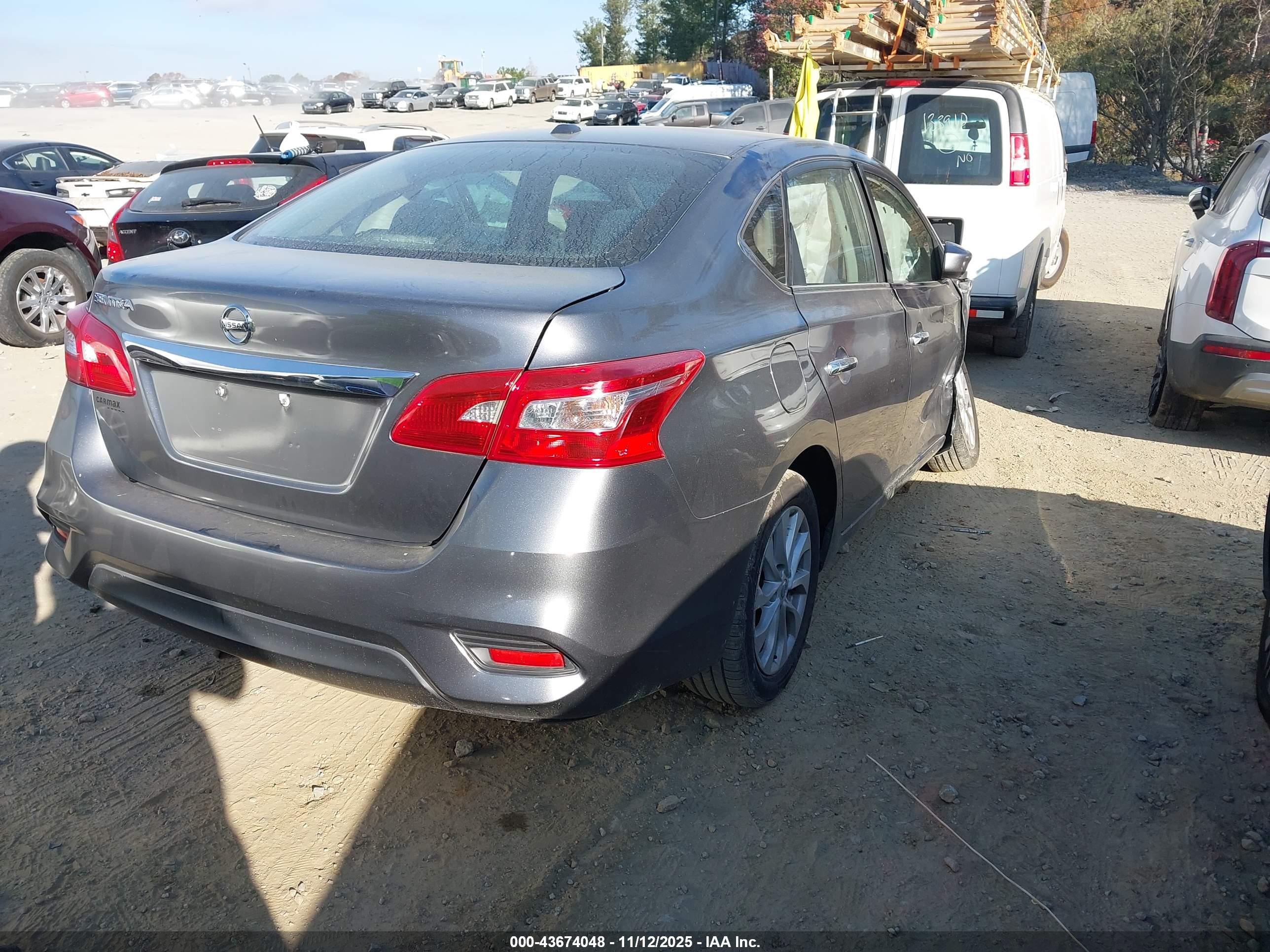 NISSAN SENTRA image 4
