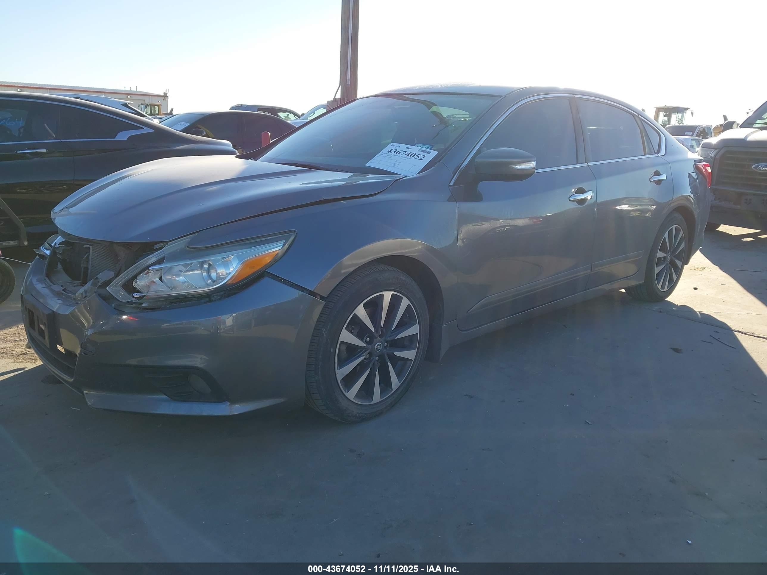 NISSAN ALTIMA image 2