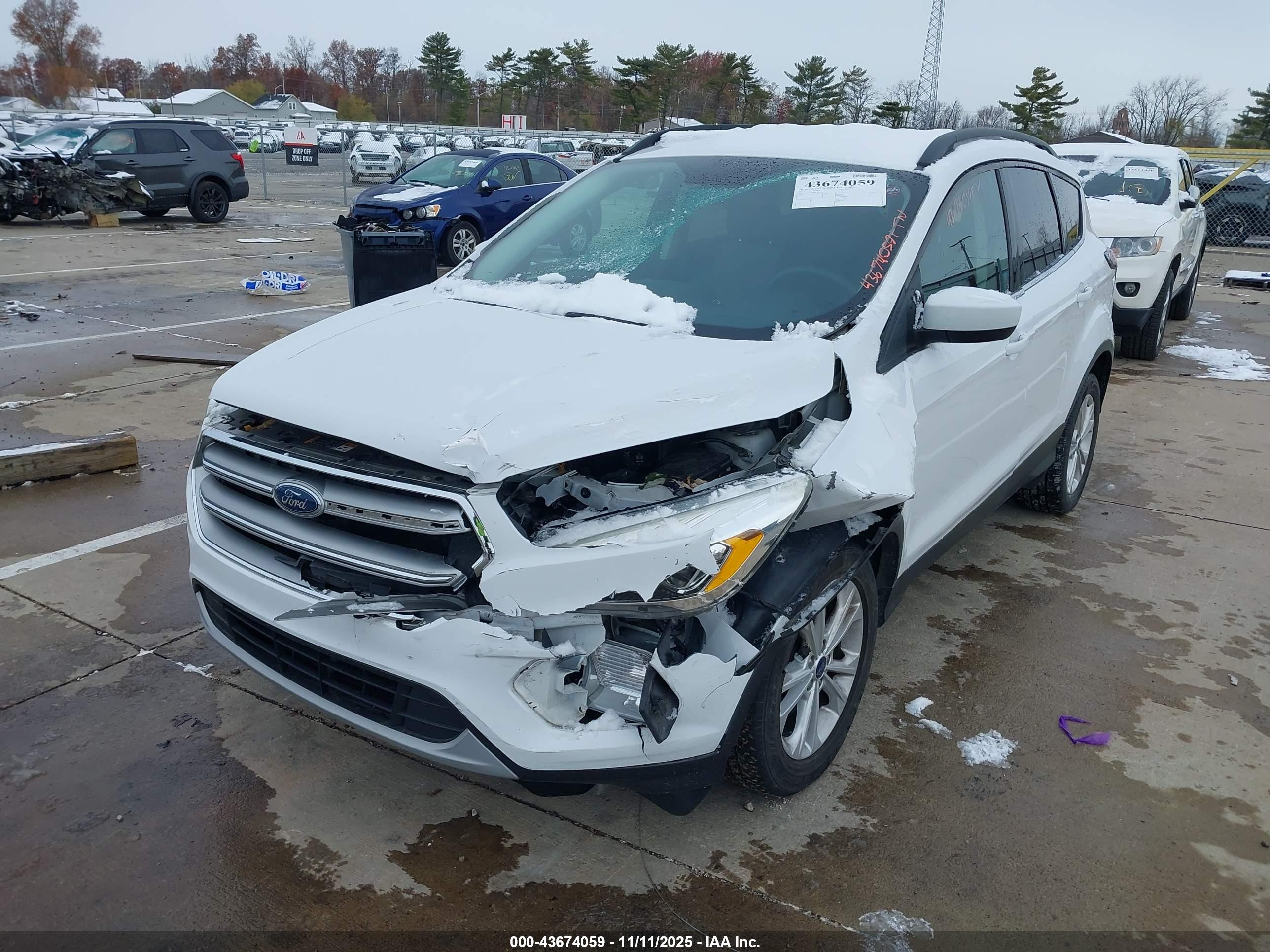 FORD ESCAPE image 6