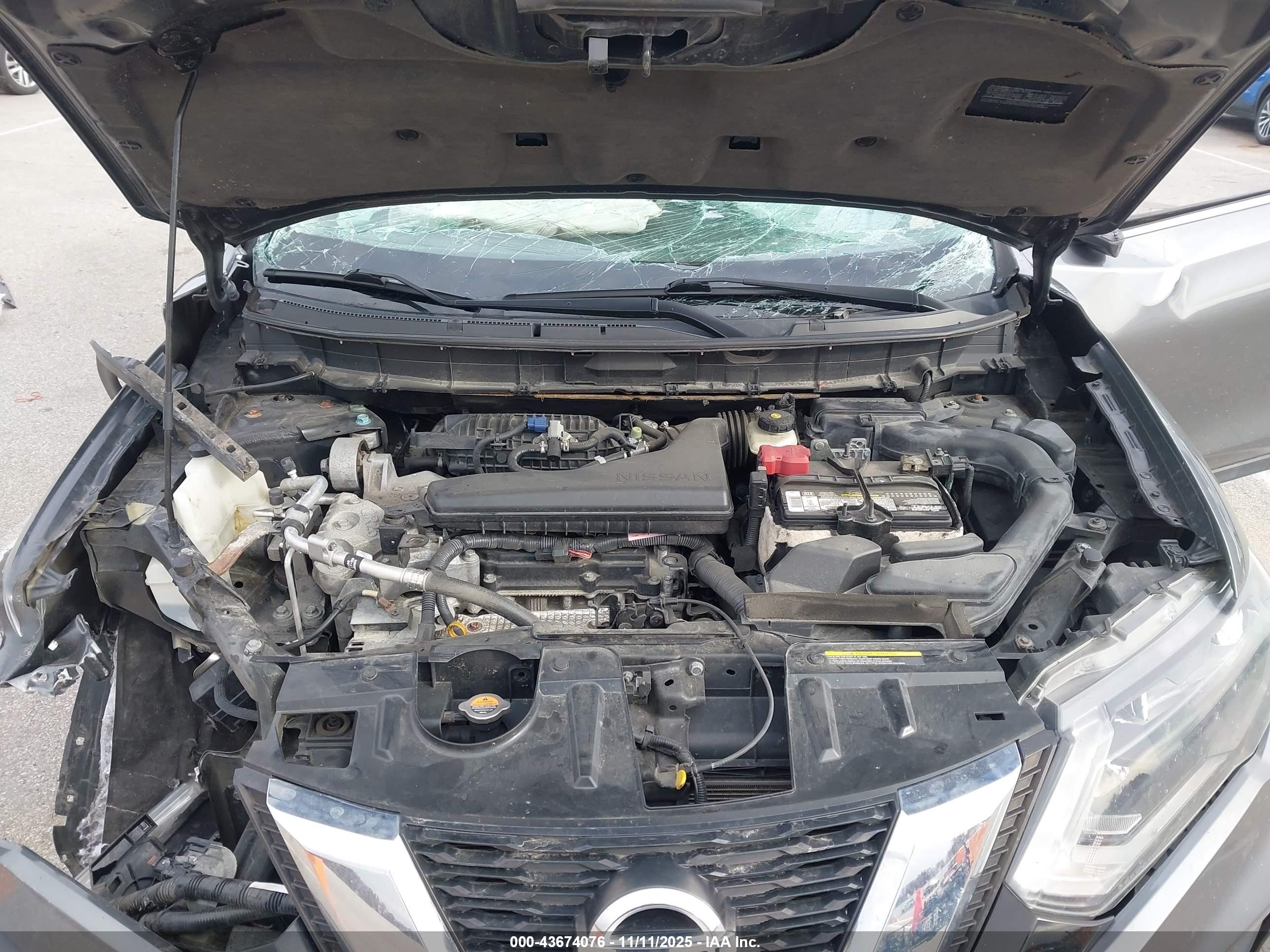 NISSAN ROGUE image 10