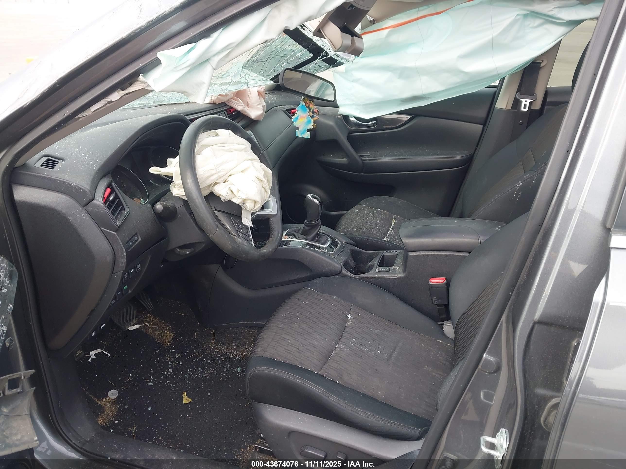 NISSAN ROGUE image 5