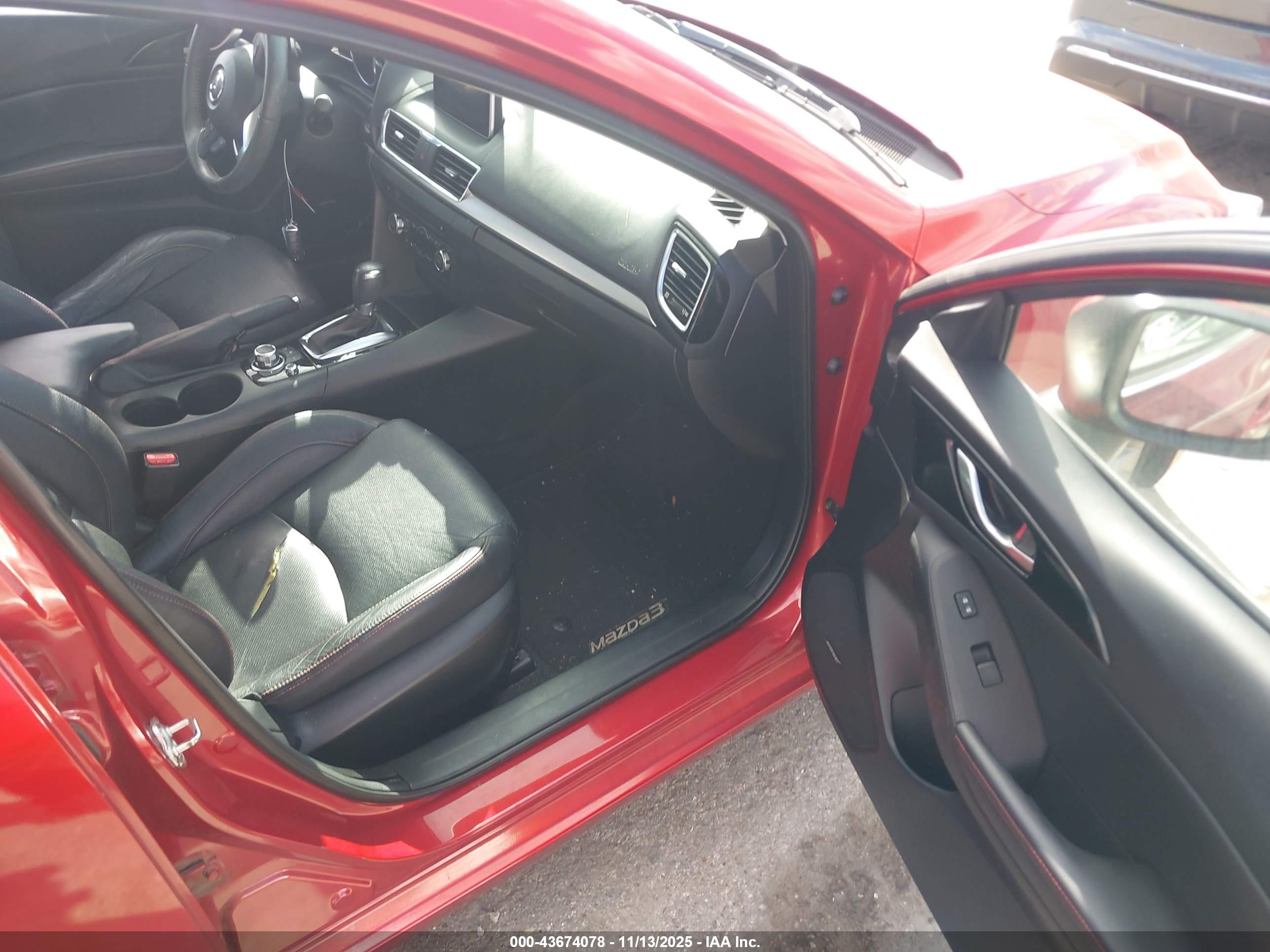 MAZDA MAZDA3 image 5