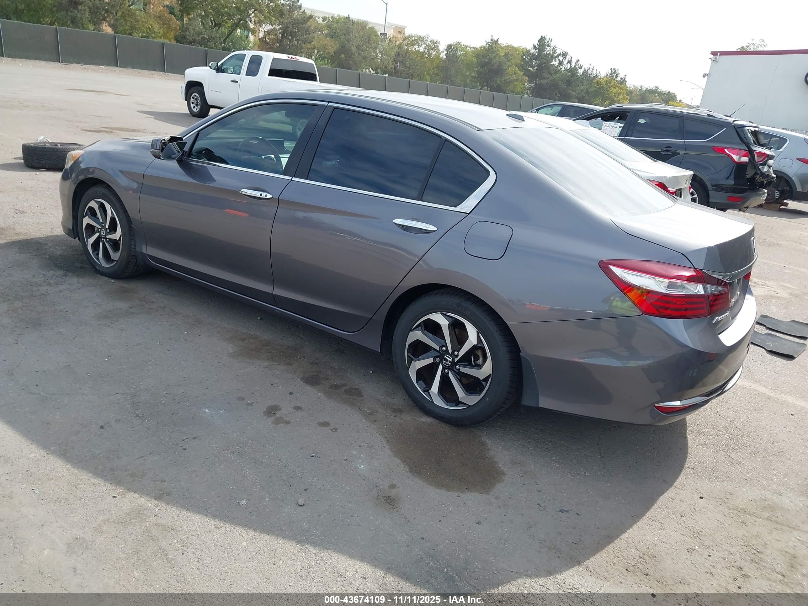 HONDA ACCORD image 3