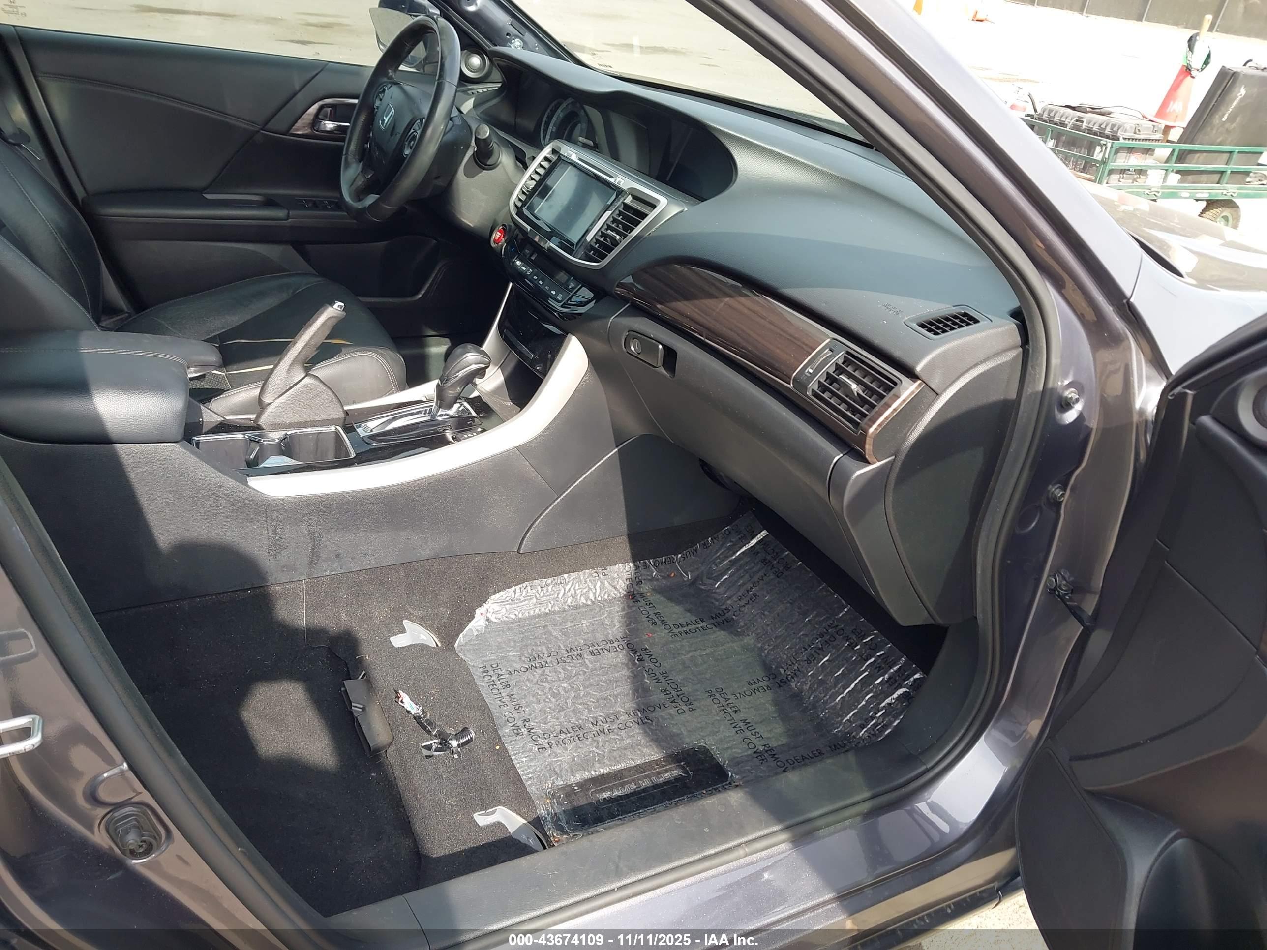 HONDA ACCORD image 5