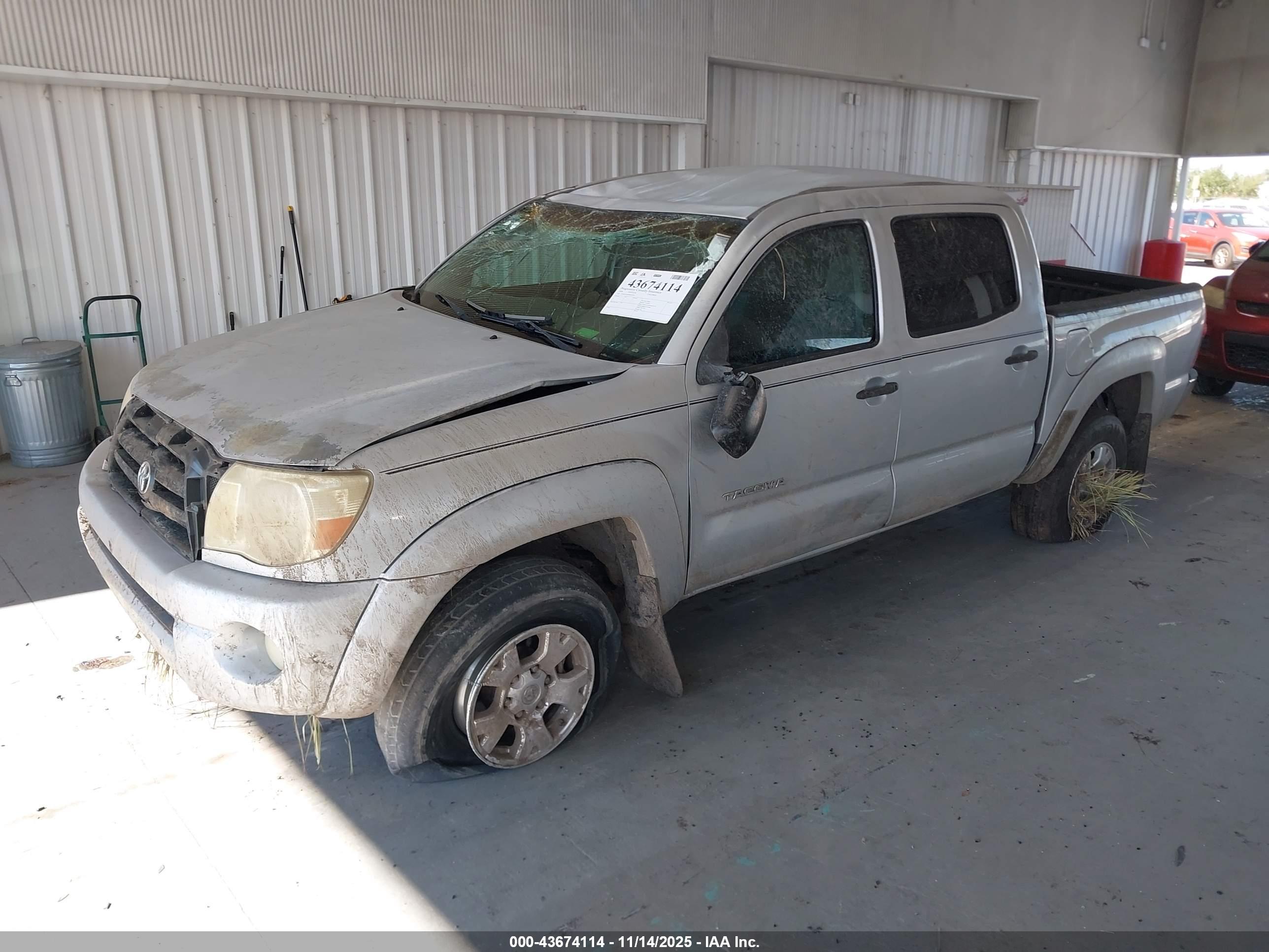 TOYOTA TACOMA image 2
