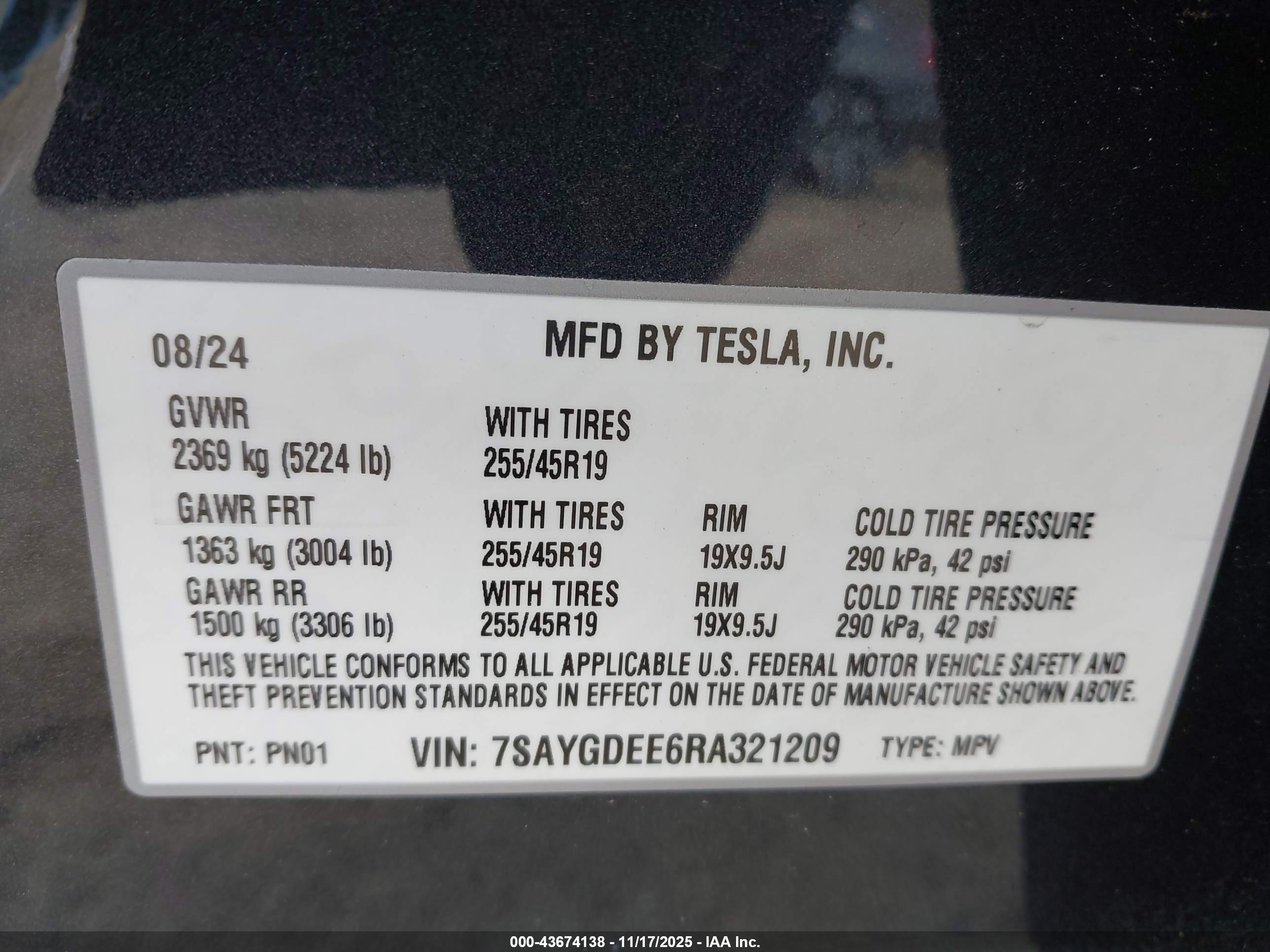 TESLA MODEL image 9