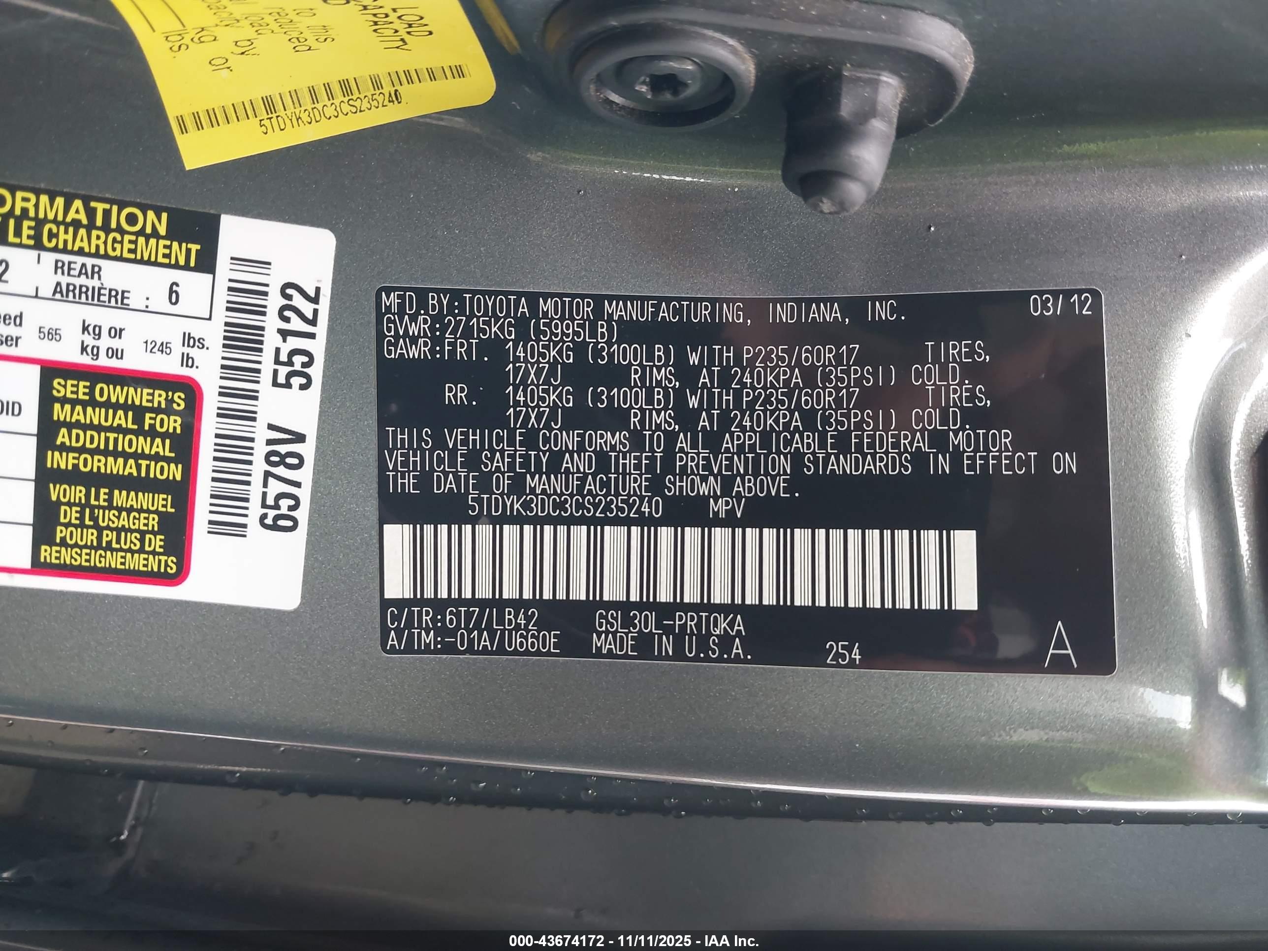 TOYOTA SIENNA image 9