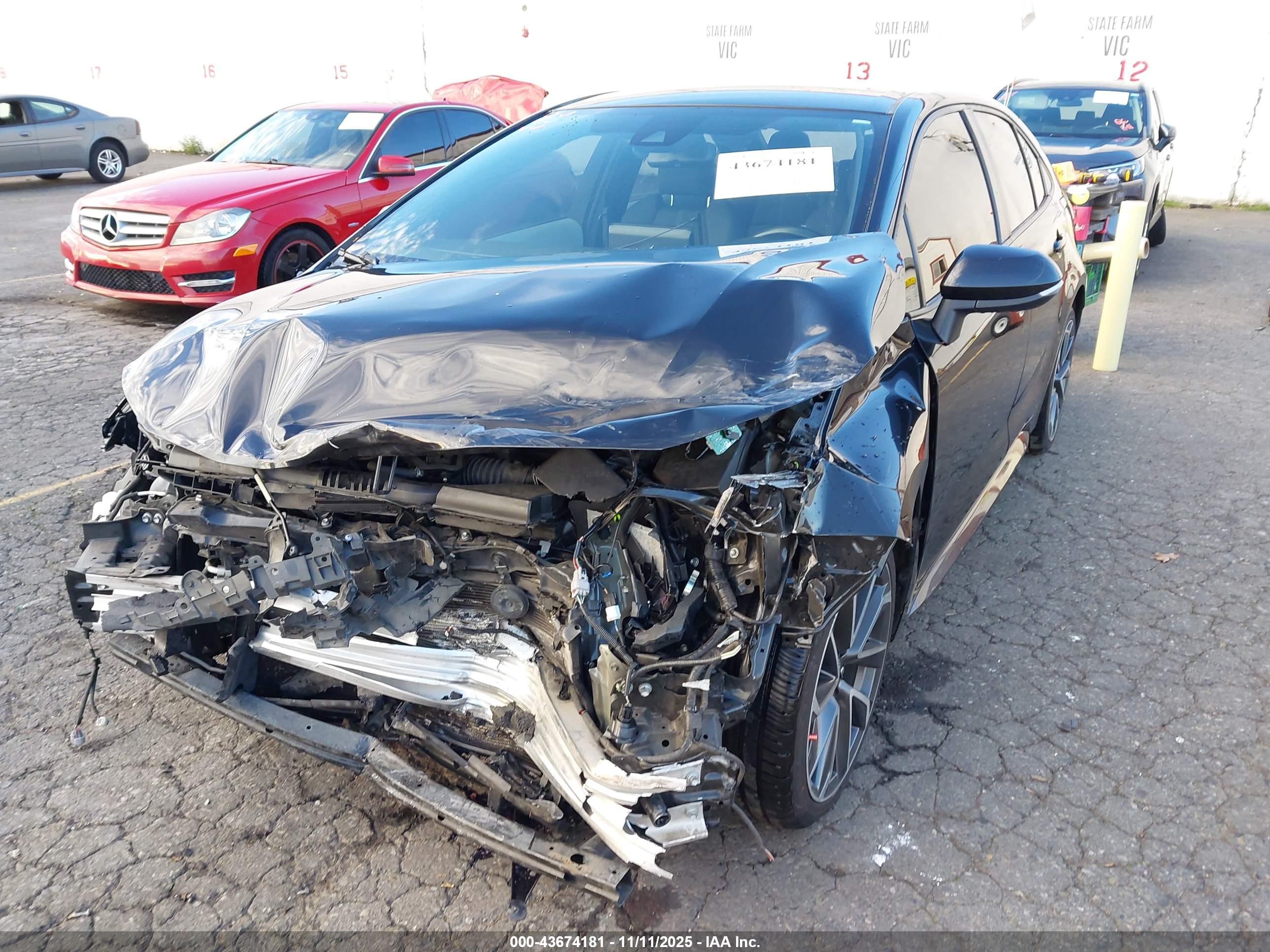TOYOTA COROLLA image 6