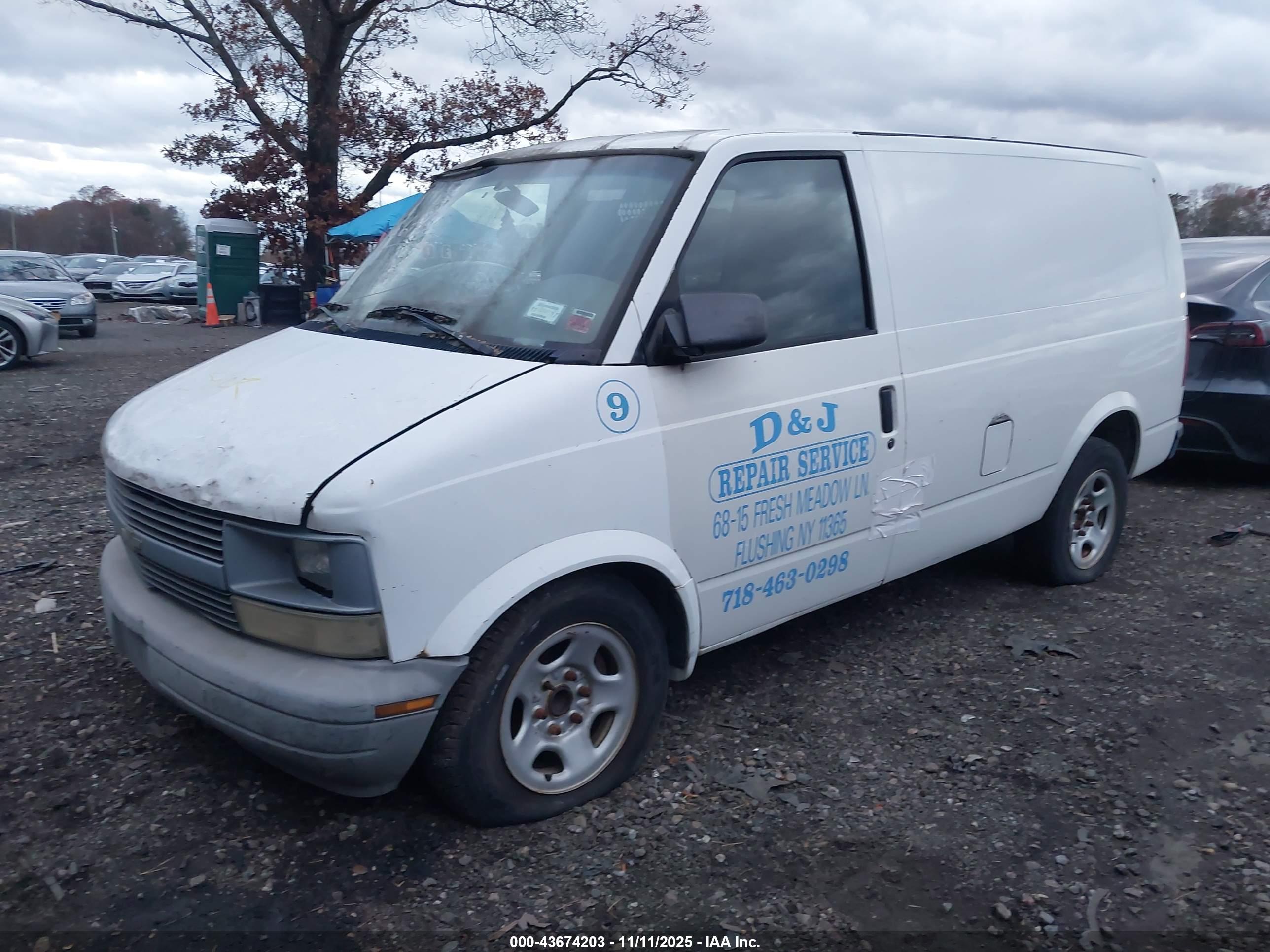 CHEVROLET ASTRO image 2