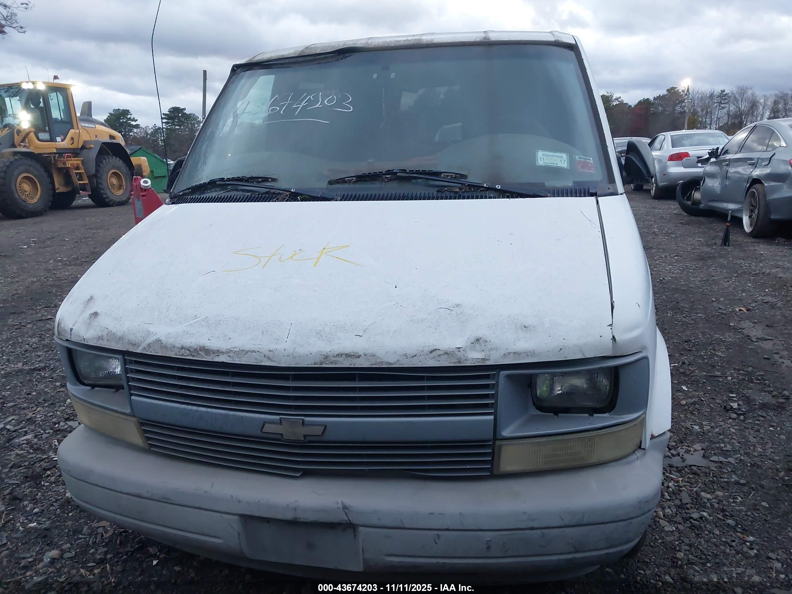 CHEVROLET ASTRO image 6