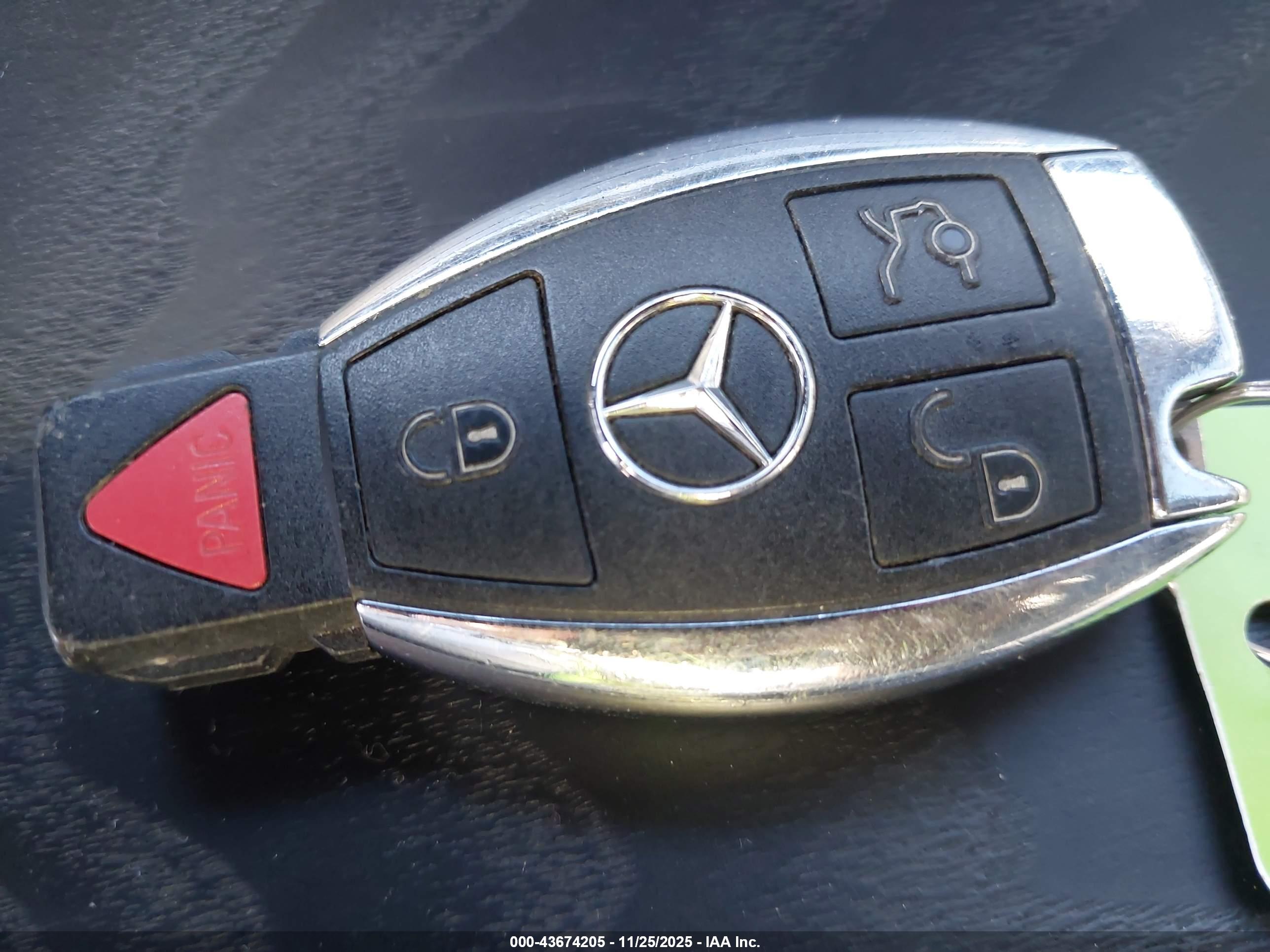 MERCEDES-BENZ GLC image 11