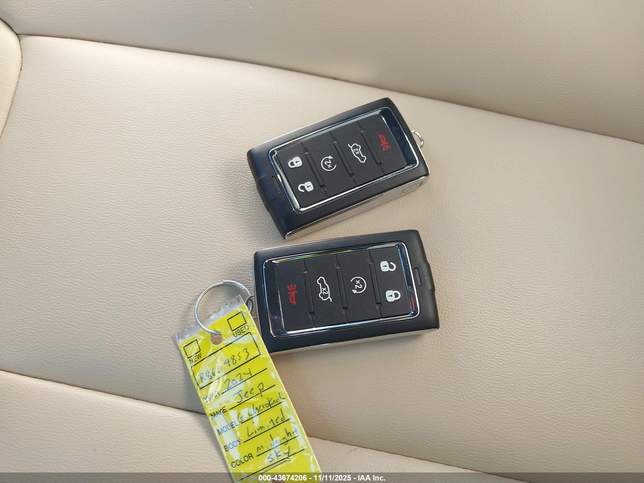 JEEP GRAND image 11