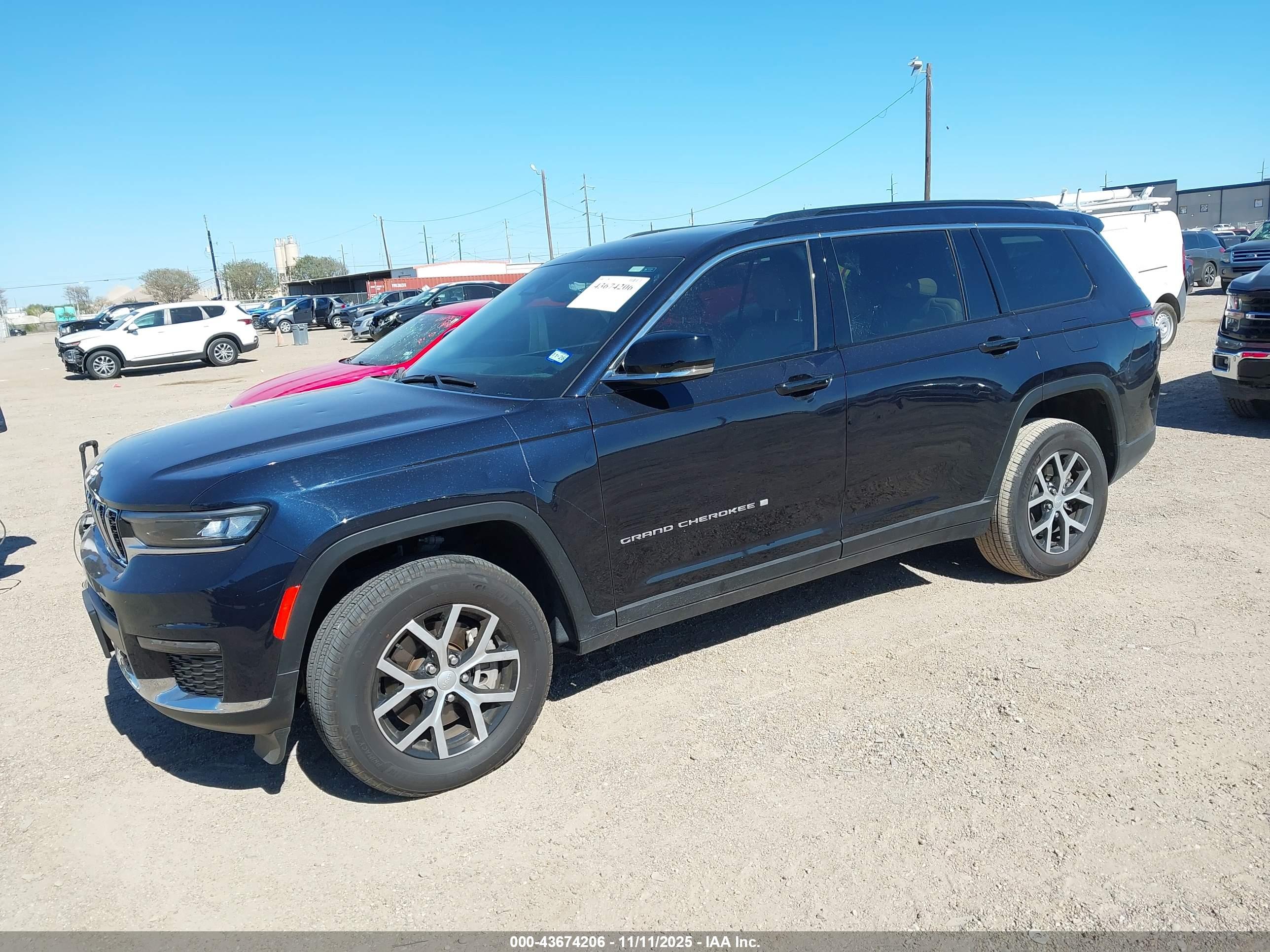 JEEP GRAND image 2
