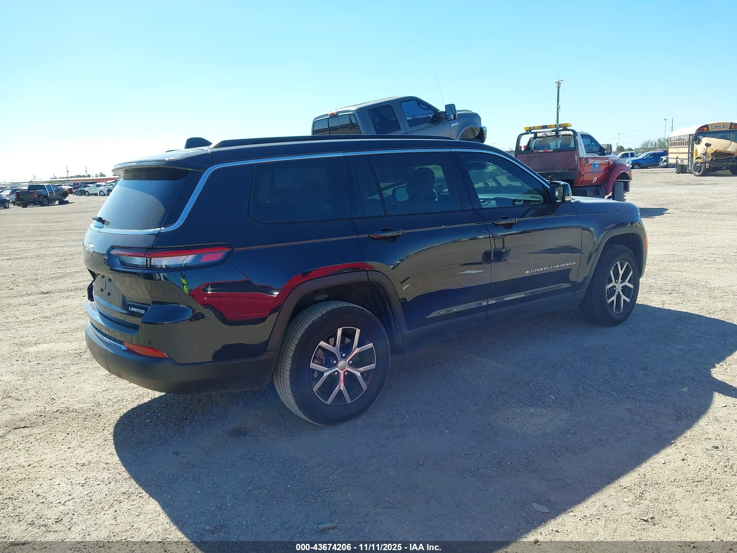 JEEP GRAND image 4