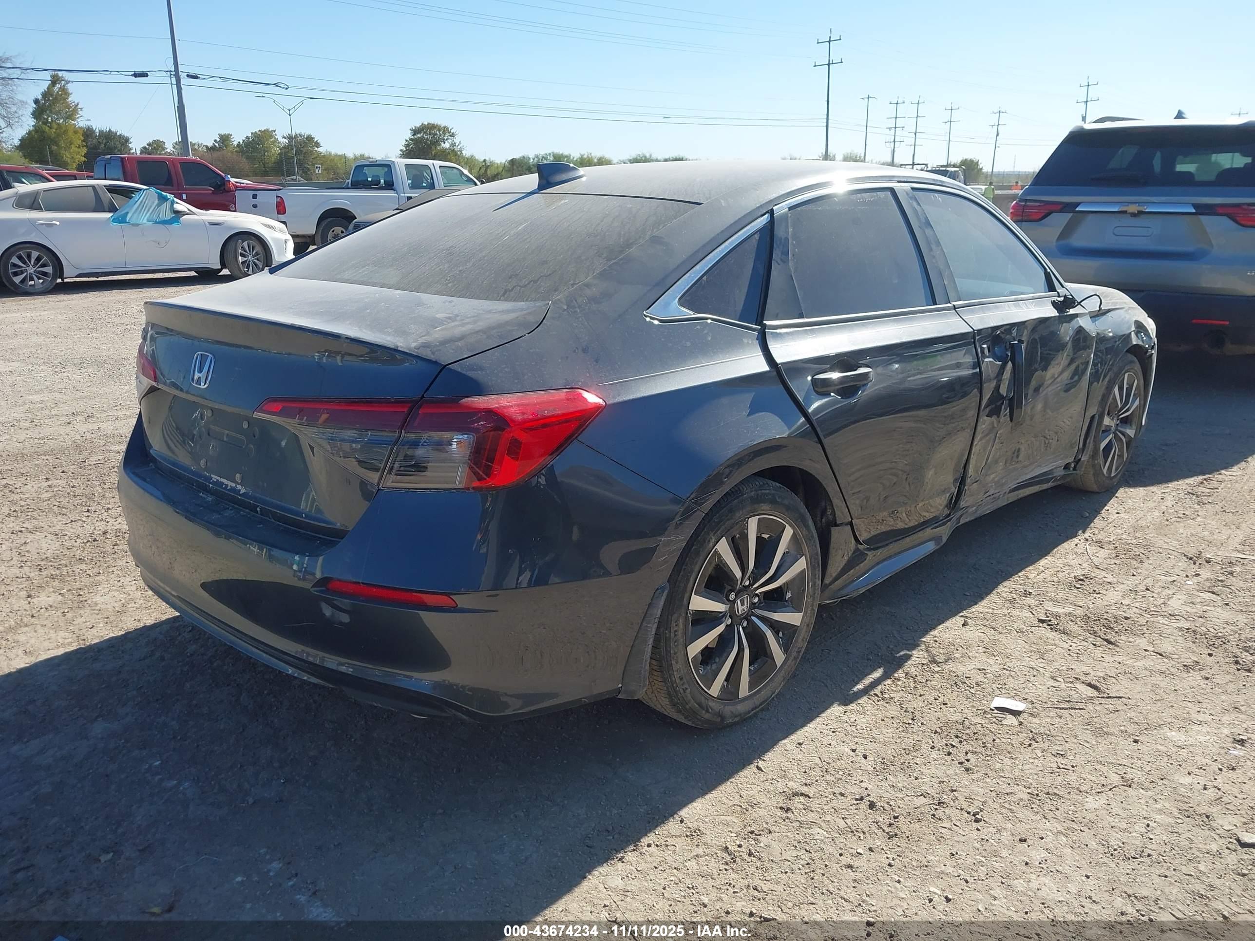 HONDA CIVIC image 4