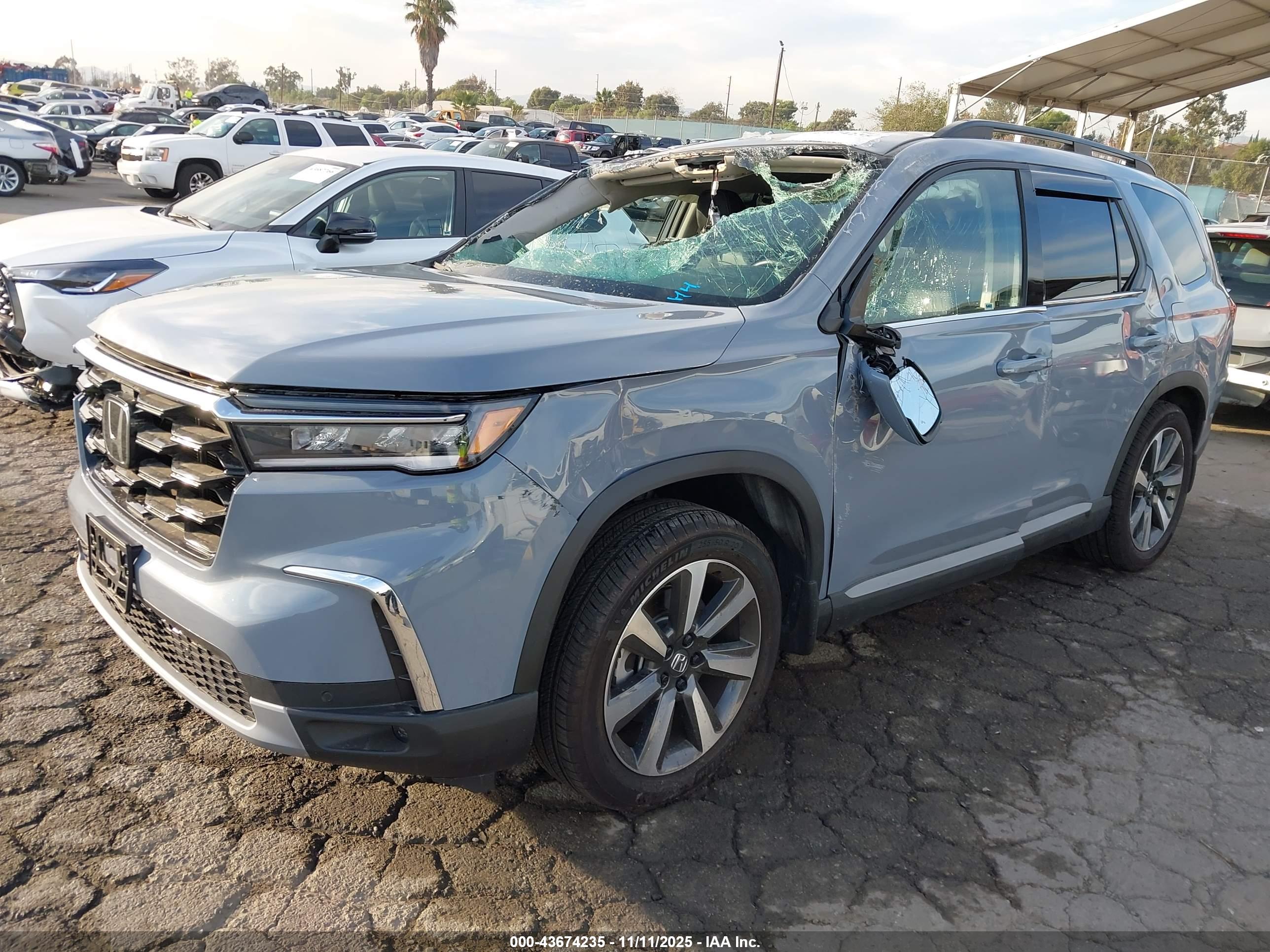 HONDA PILOT image 2
