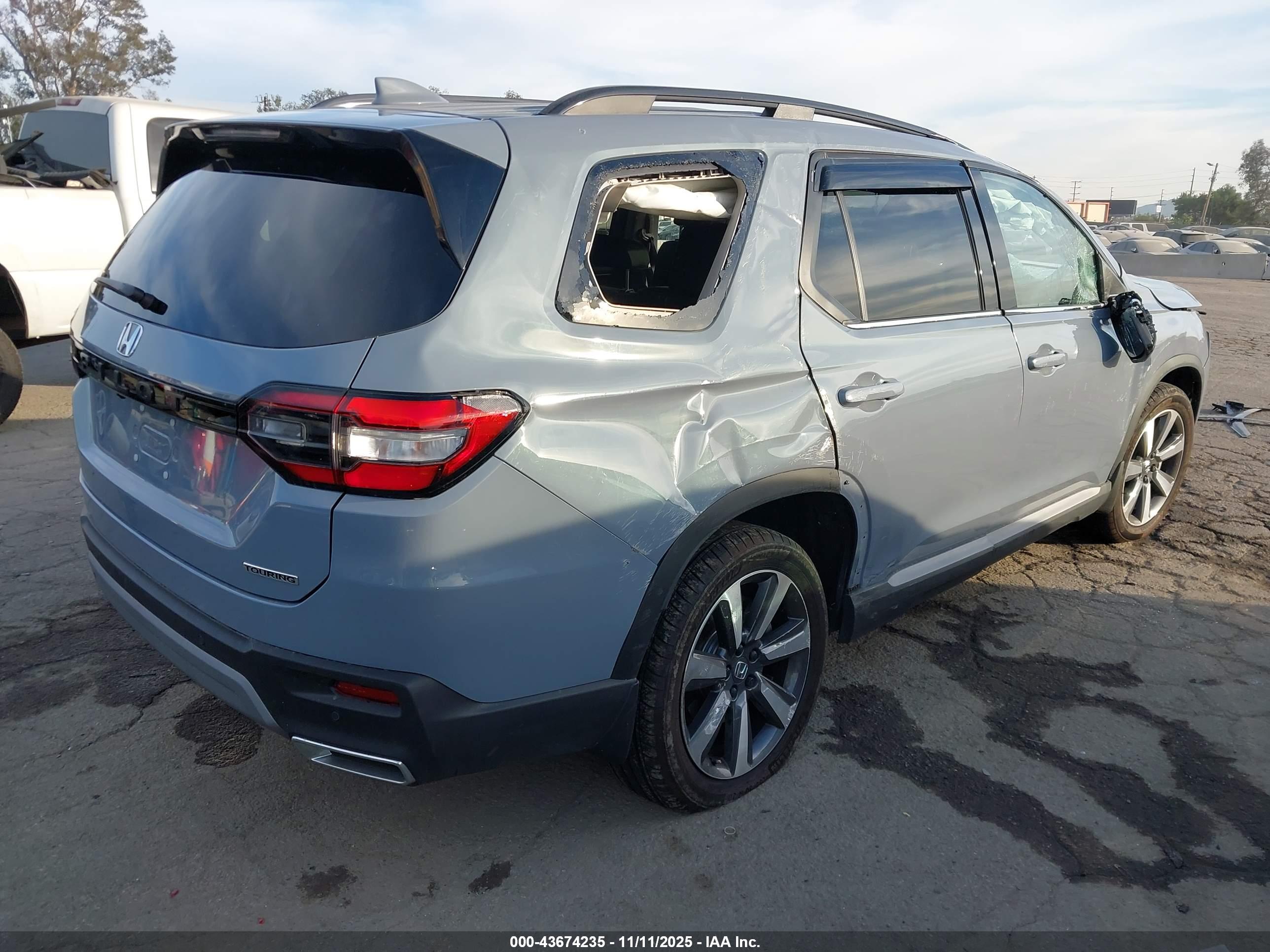 HONDA PILOT image 4