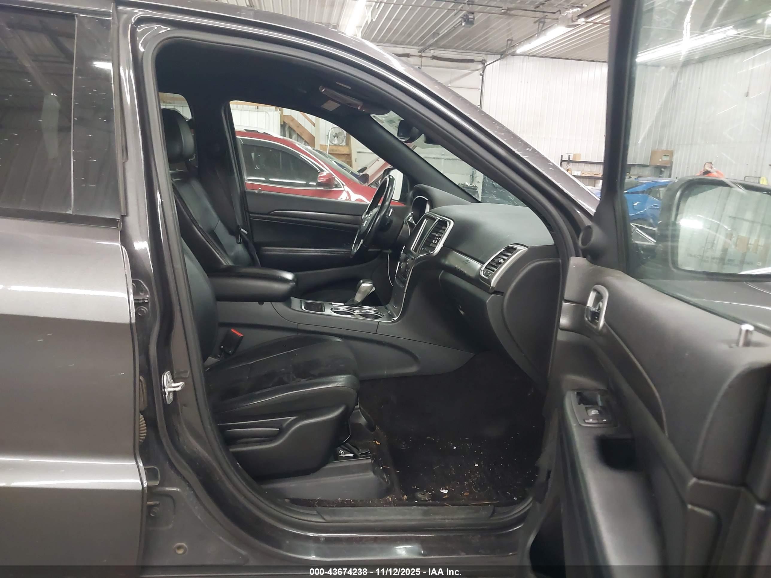 JEEP GRAND image 5