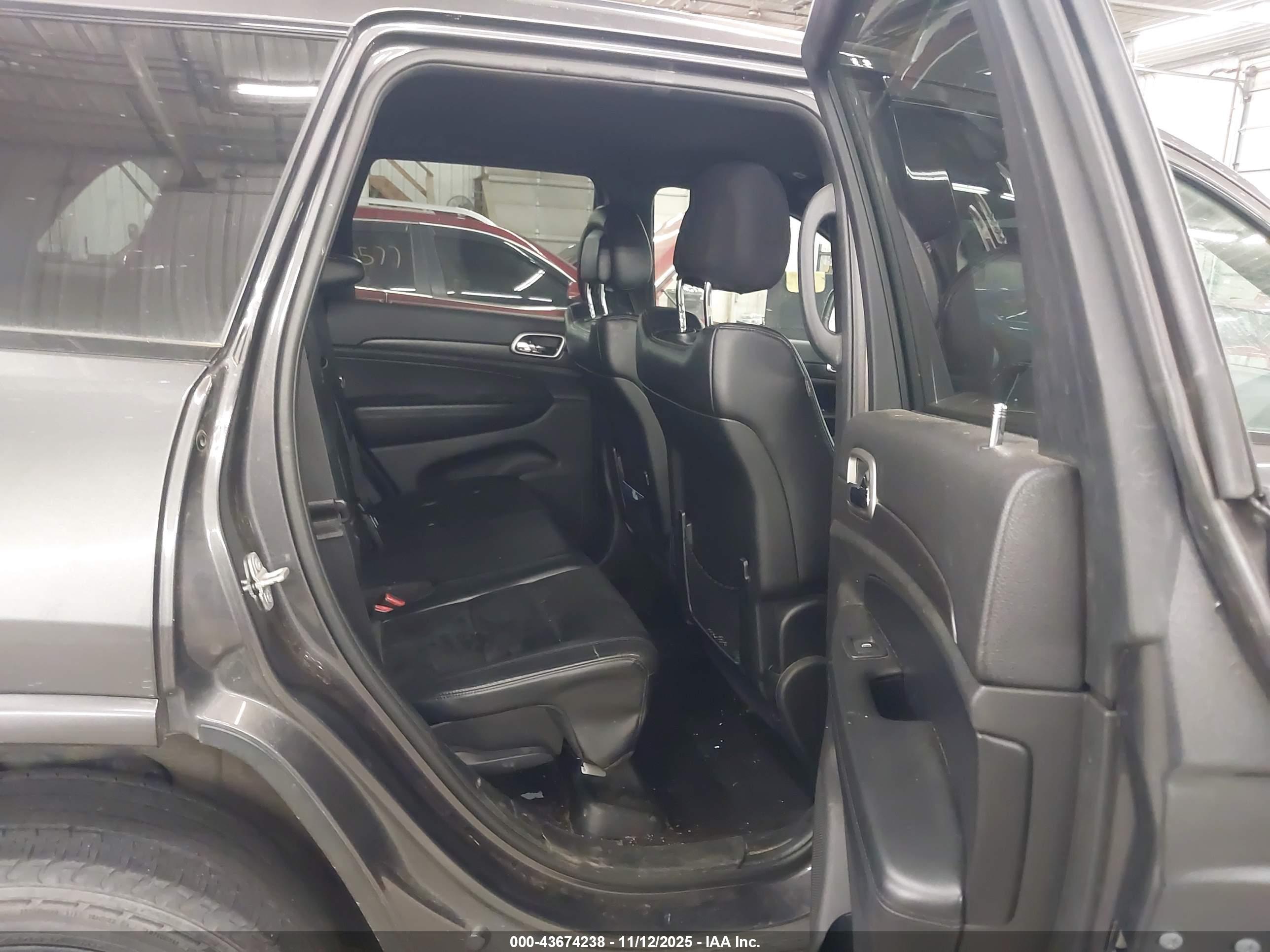 JEEP GRAND image 8