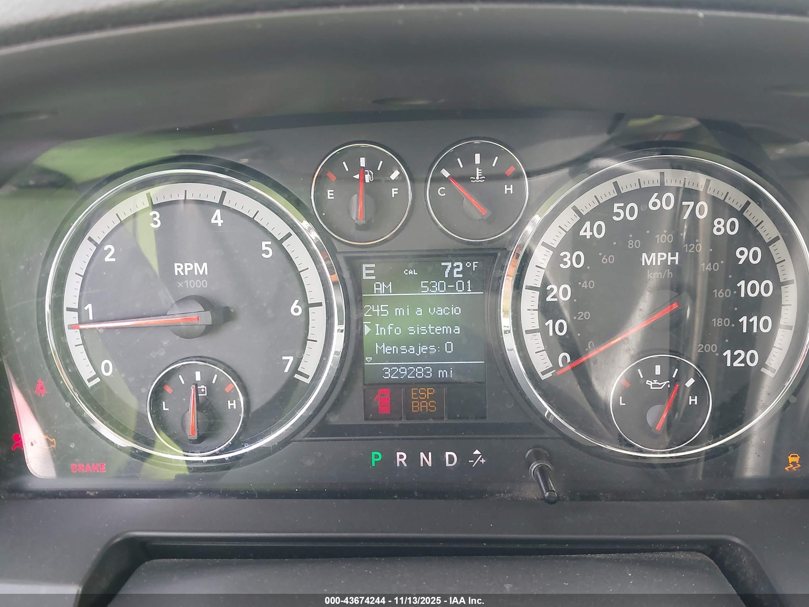DODGE RAM image 7