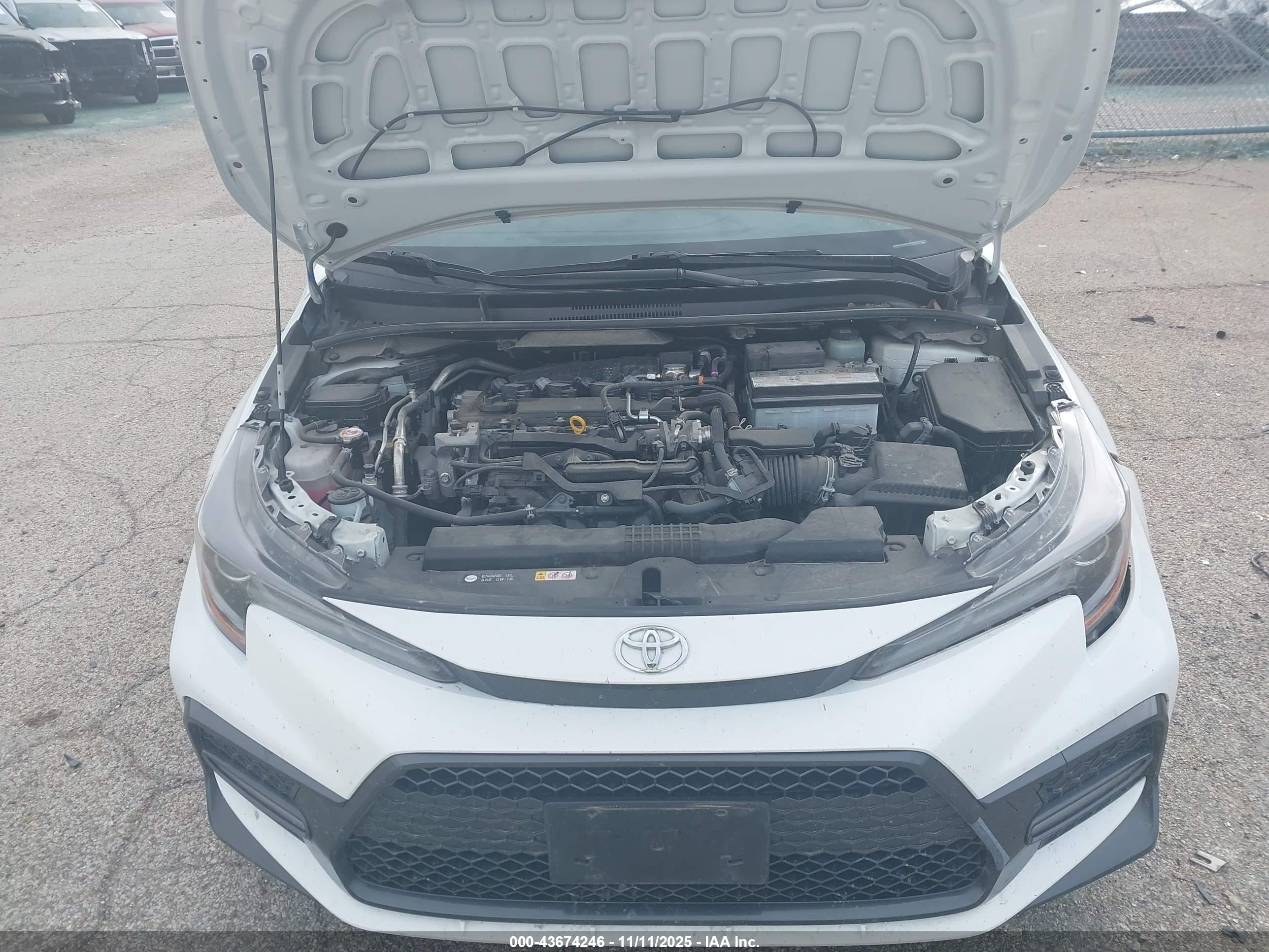 TOYOTA COROLLA image 10