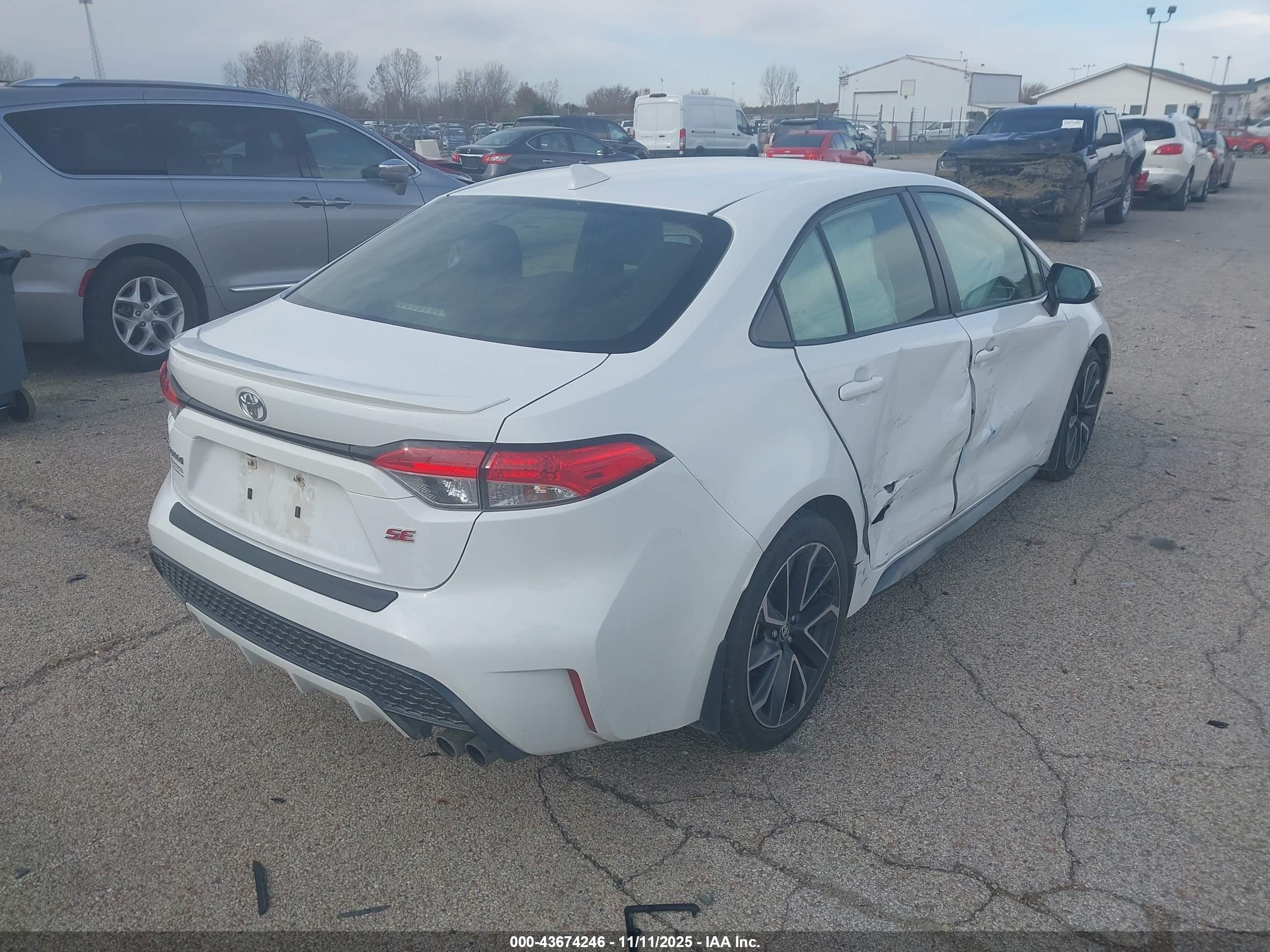 TOYOTA COROLLA image 4