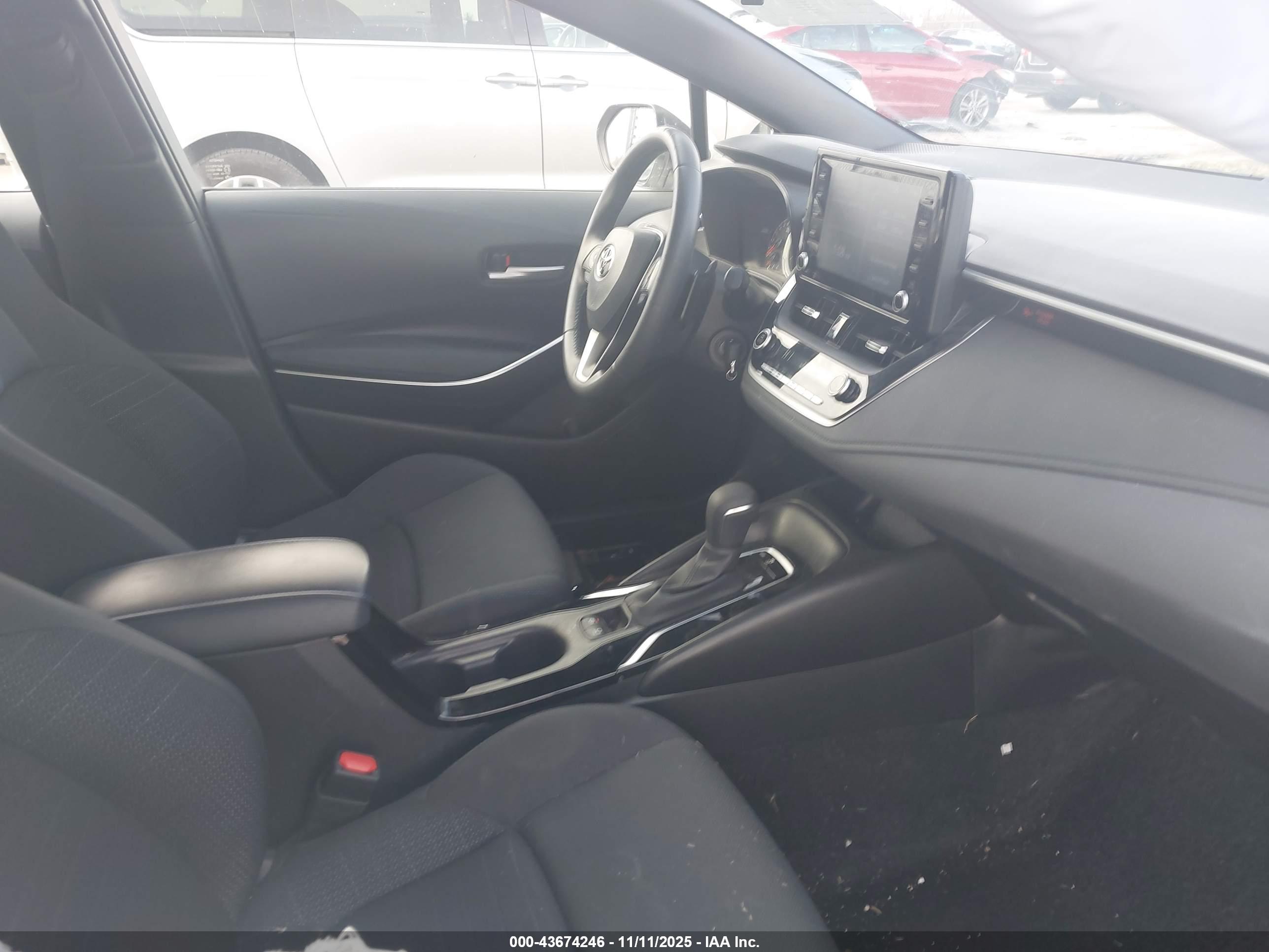 TOYOTA COROLLA image 5