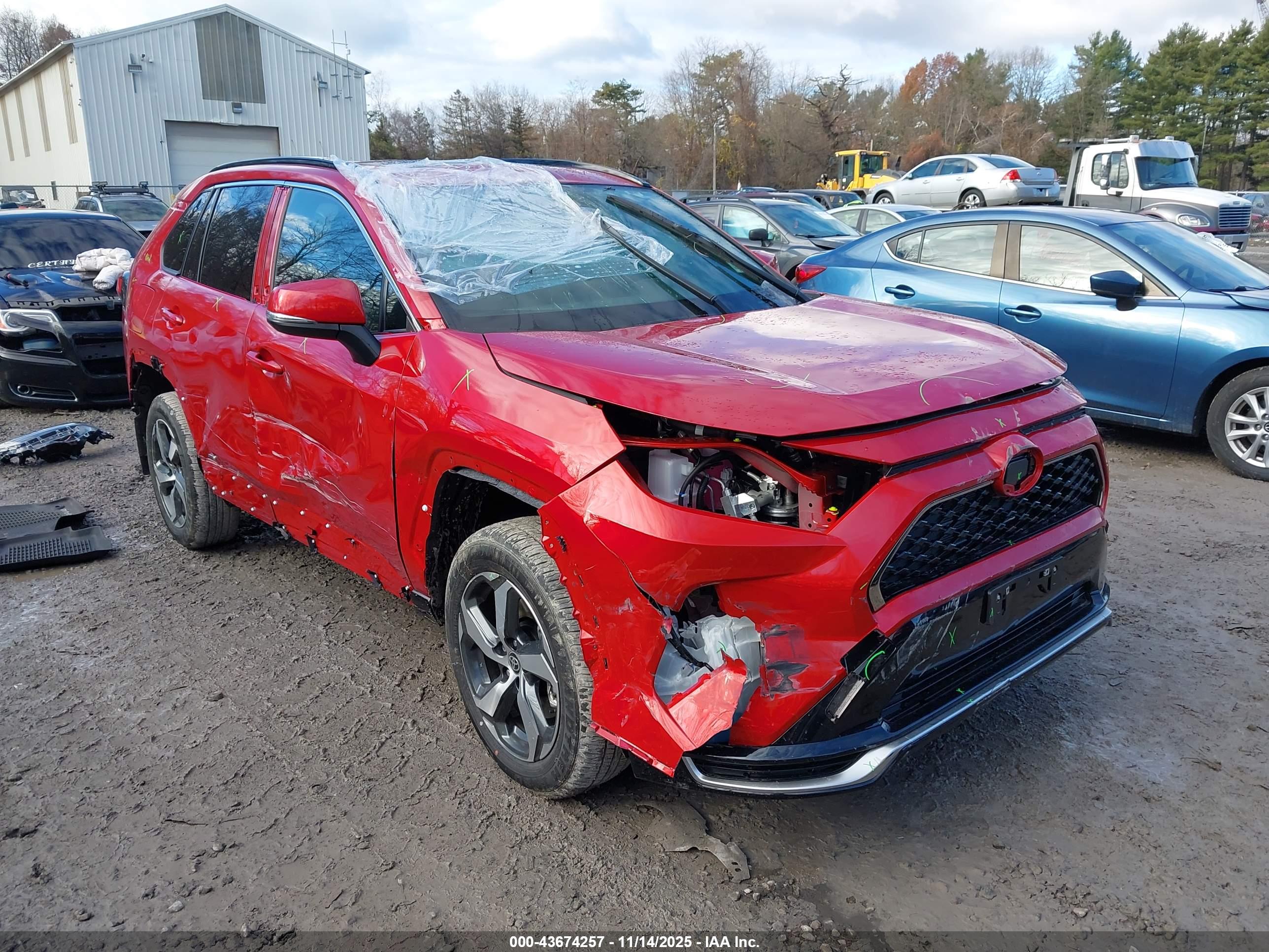 TOYOTA RAV4 image 6