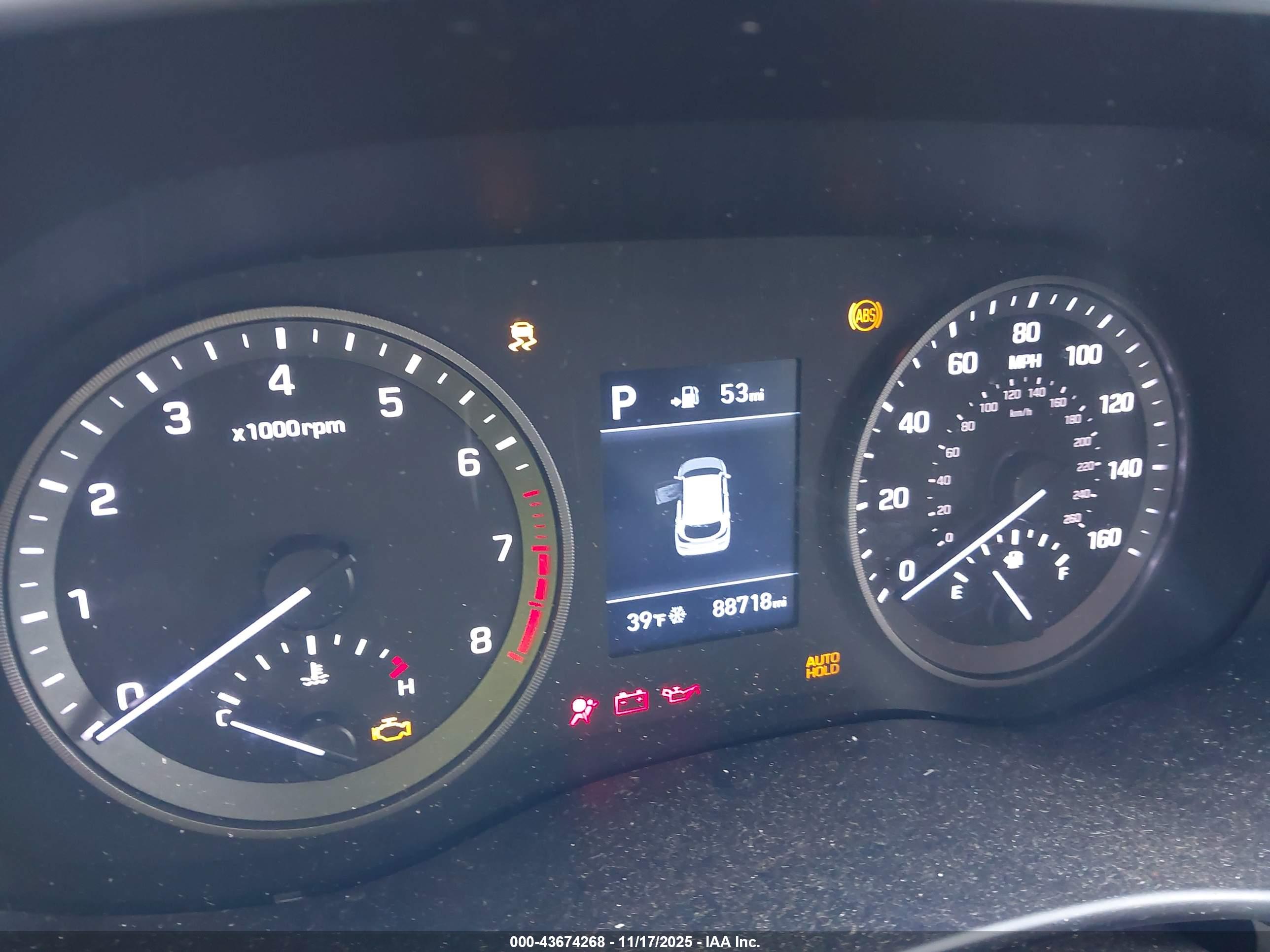 HYUNDAI TUCSON image 7