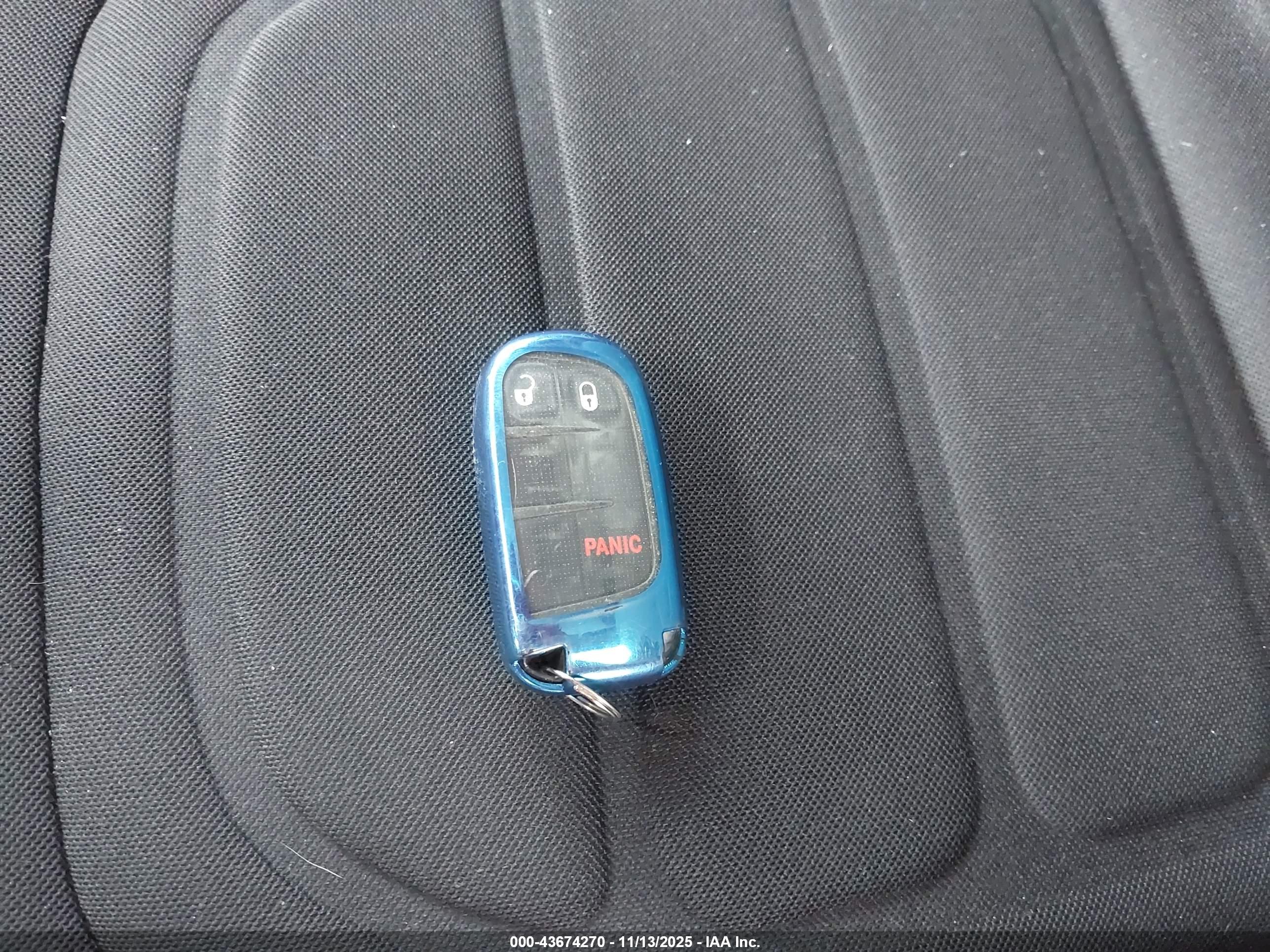 JEEP RENEGADE image 11
