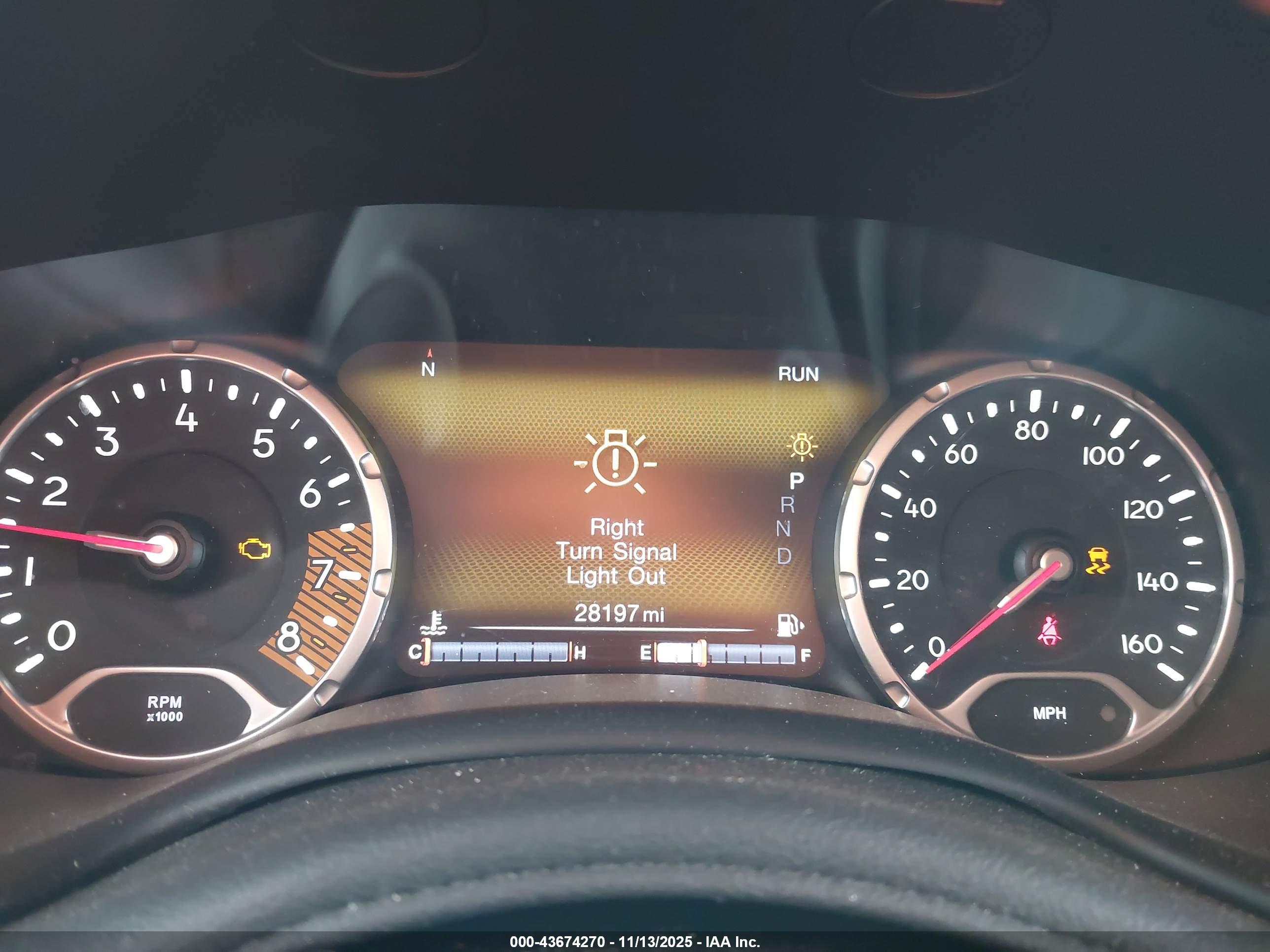 JEEP RENEGADE image 7
