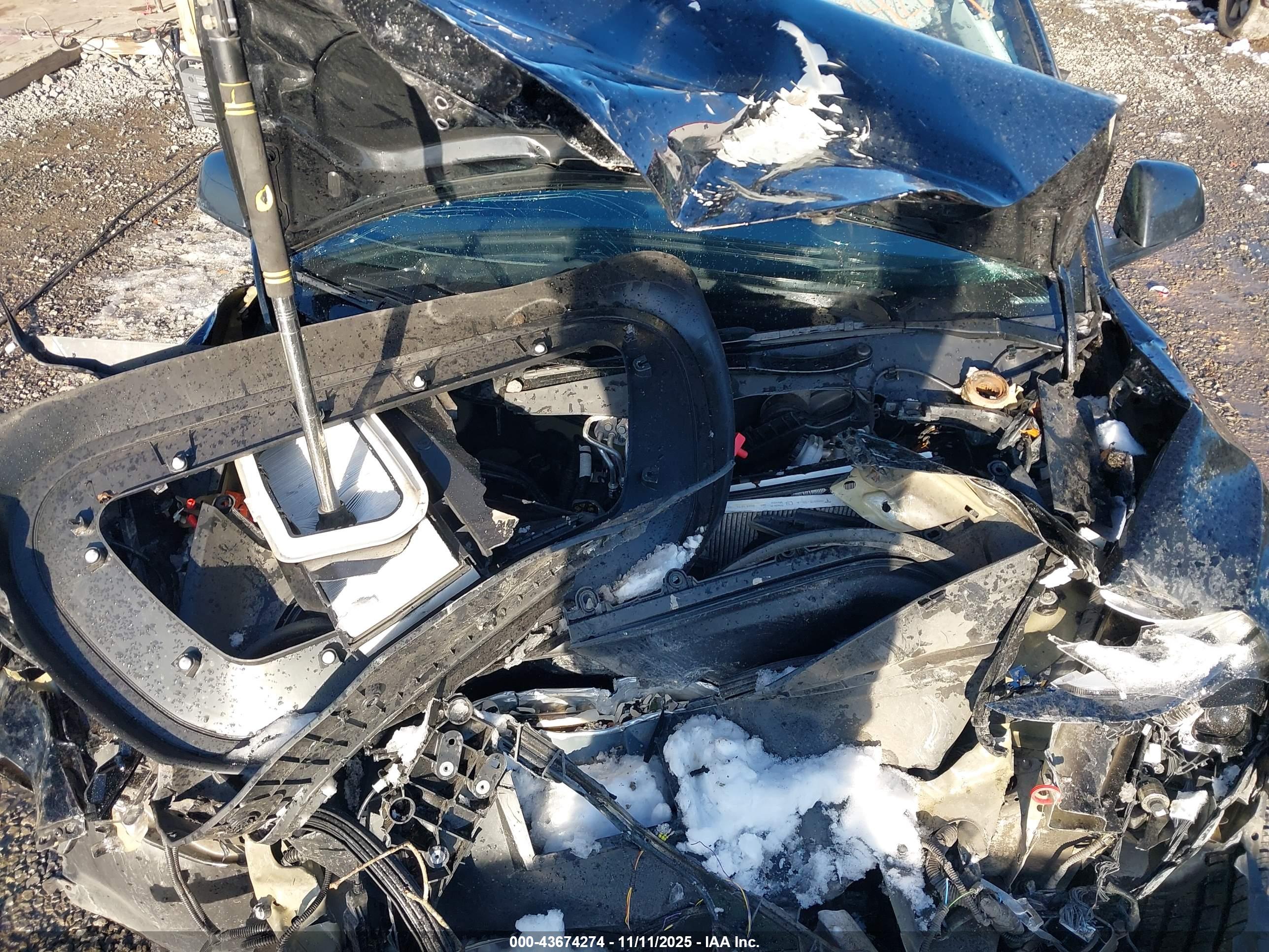 TESLA MODEL image 10