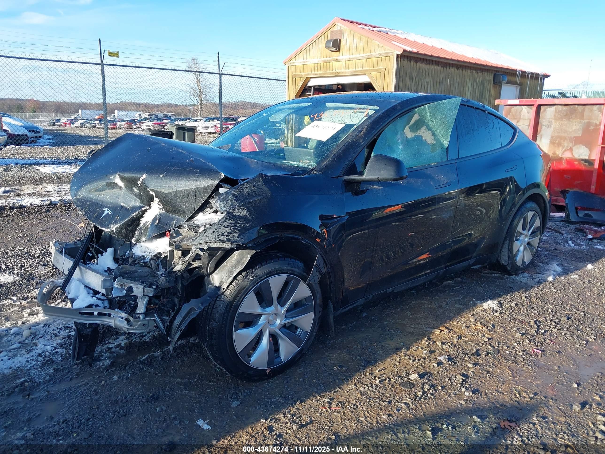 TESLA MODEL image 2