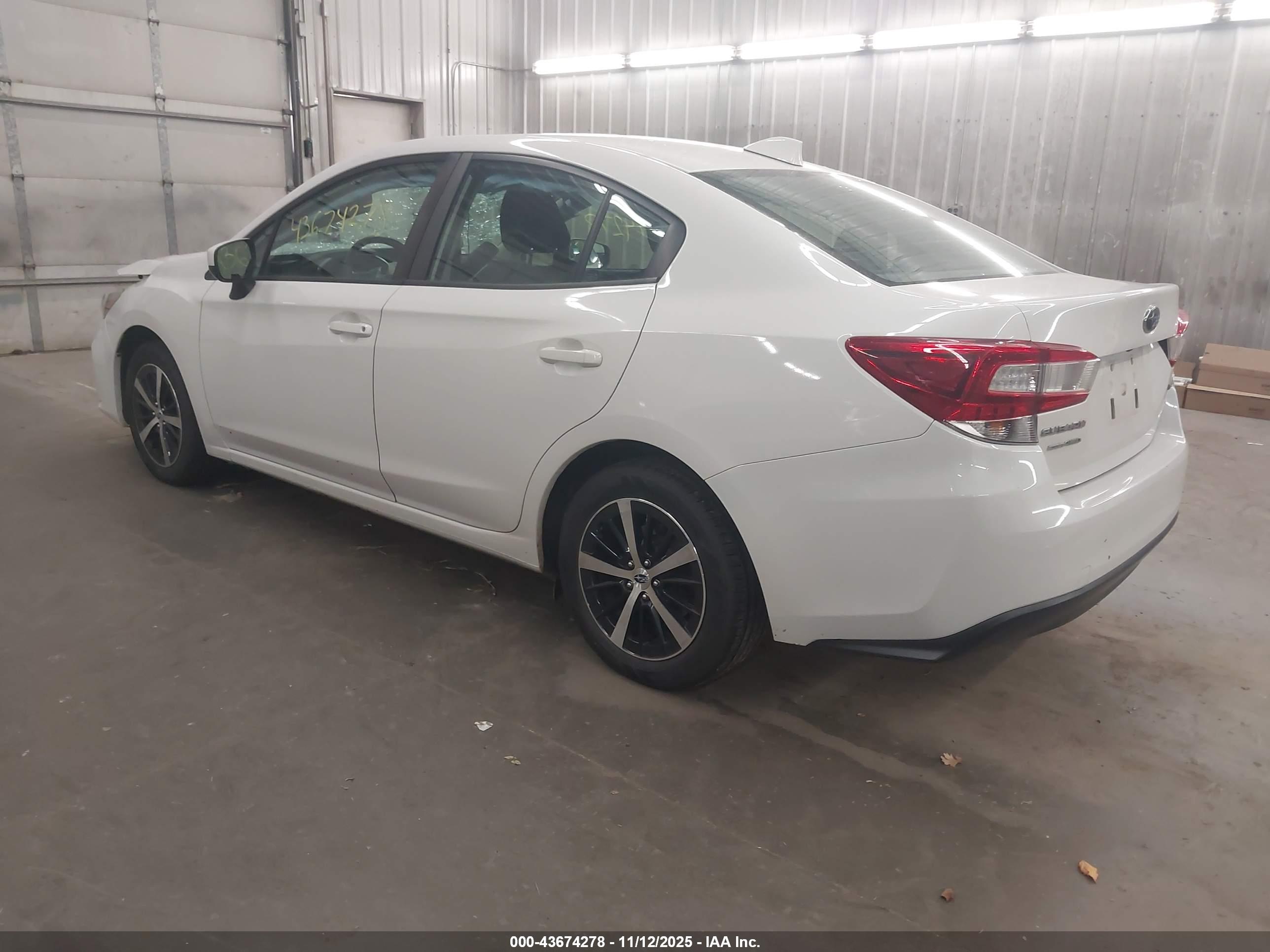 SUBARU IMPREZA image 3