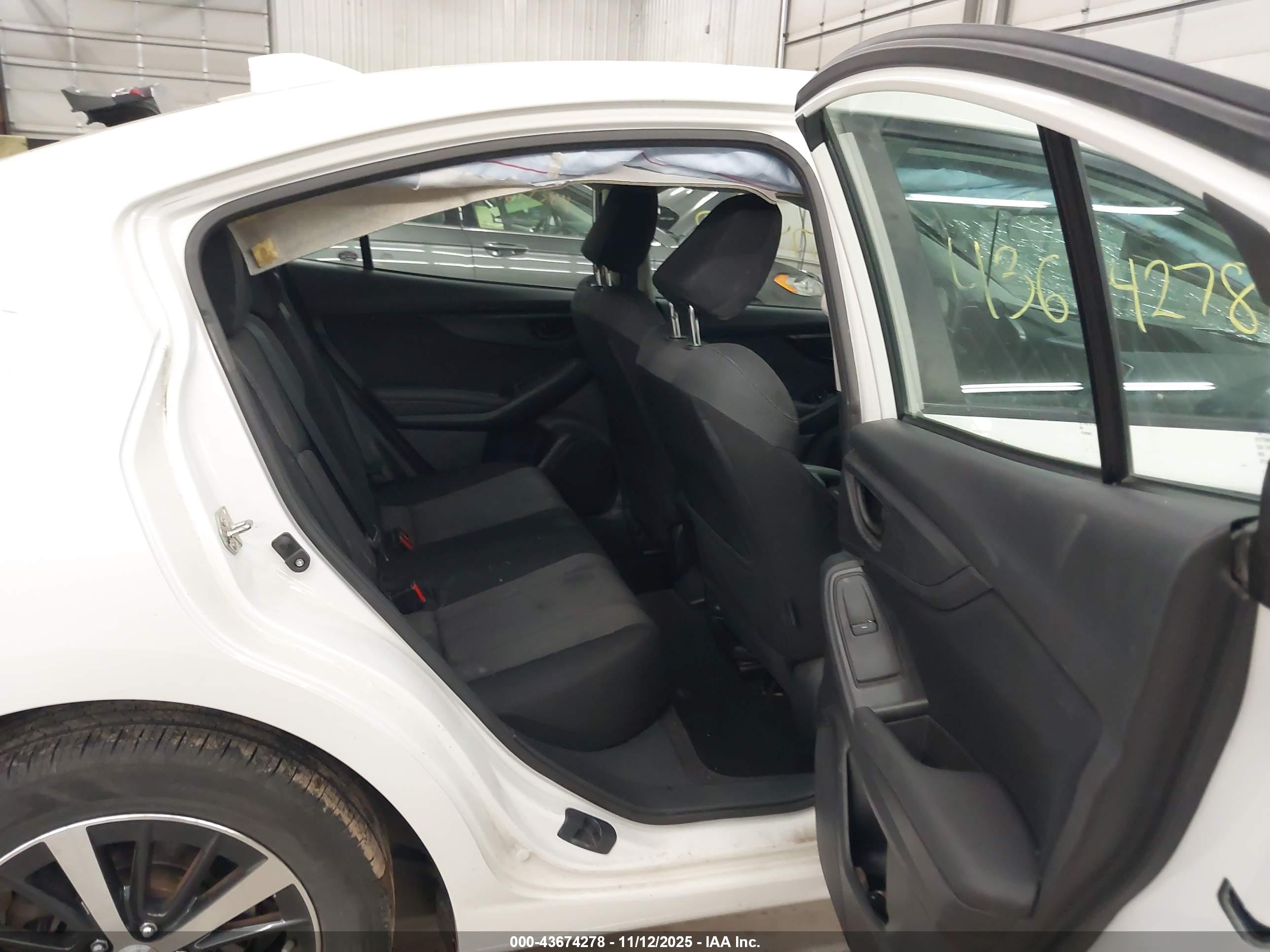SUBARU IMPREZA image 8