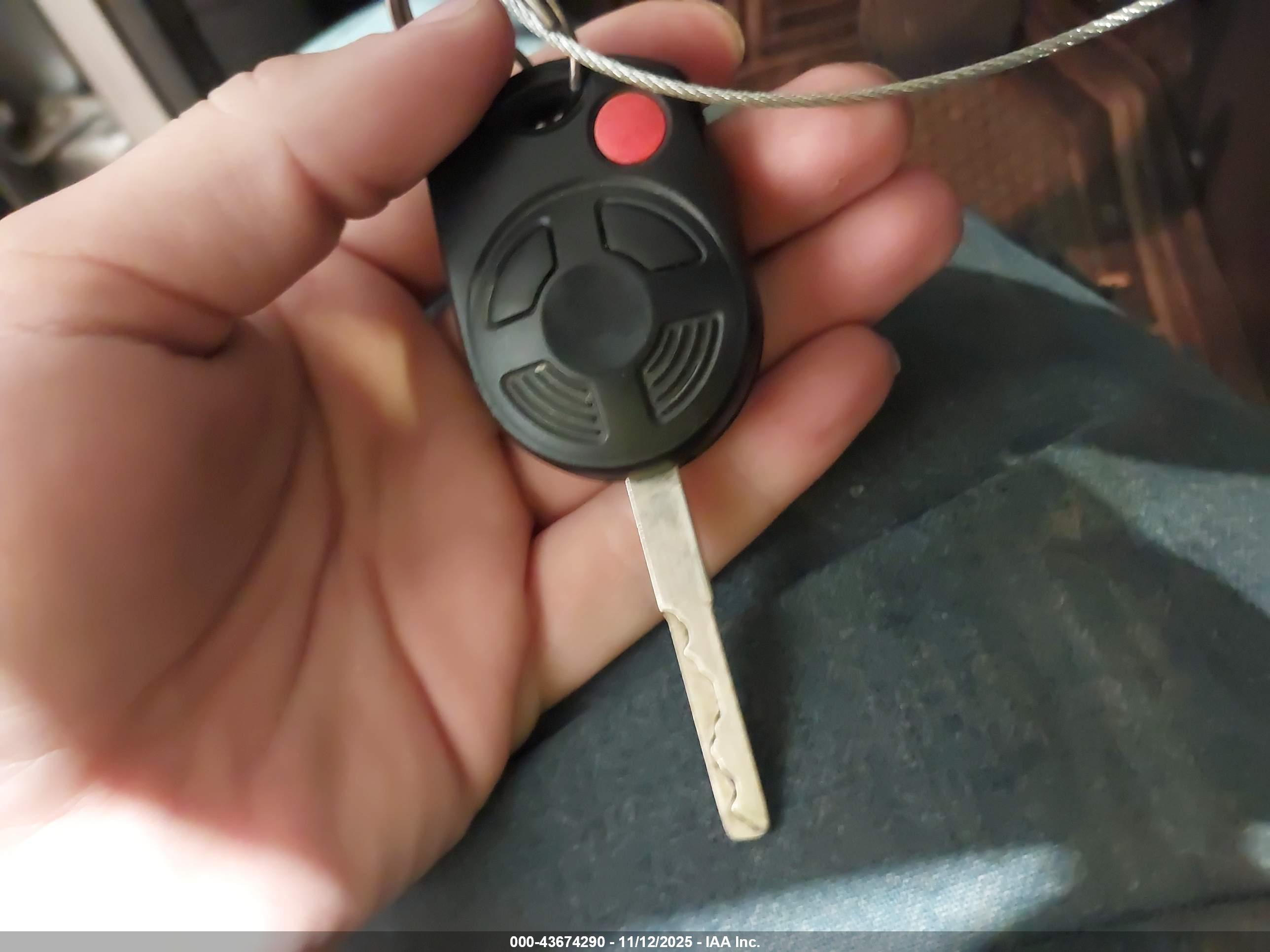 FORD ESCAPE image 11