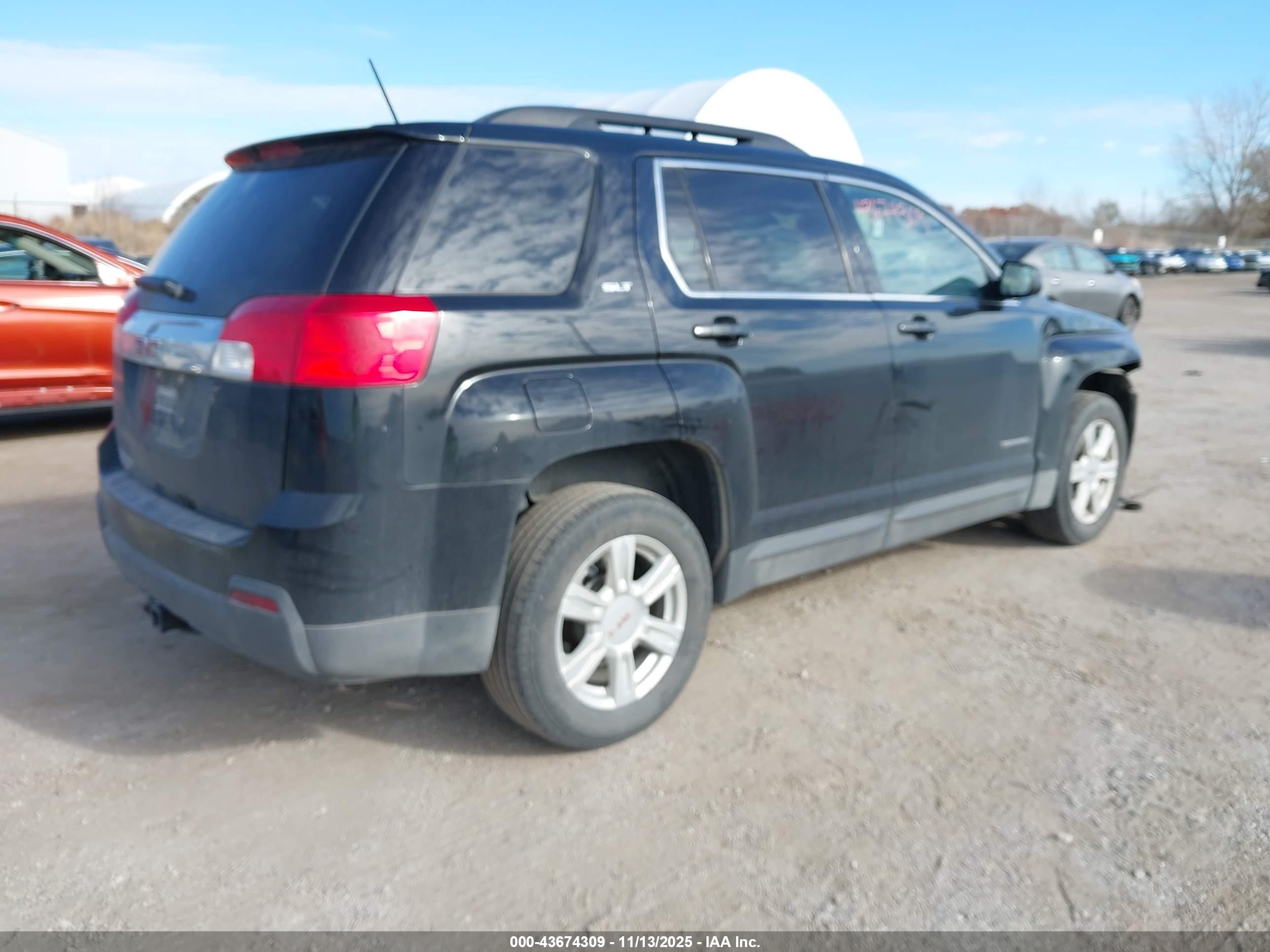 GMC TERRAIN image 4