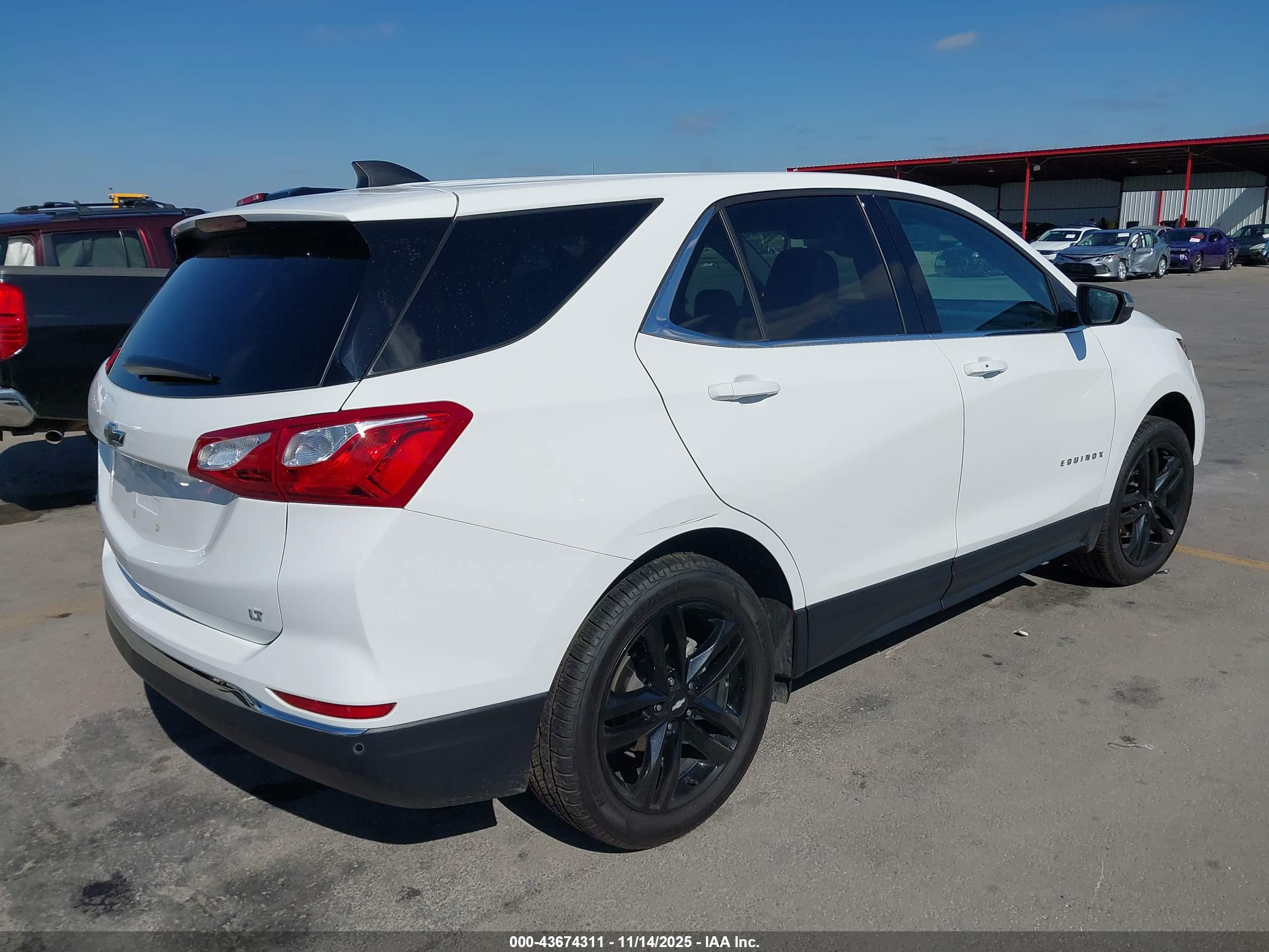 CHEVROLET EQUINOX image 4