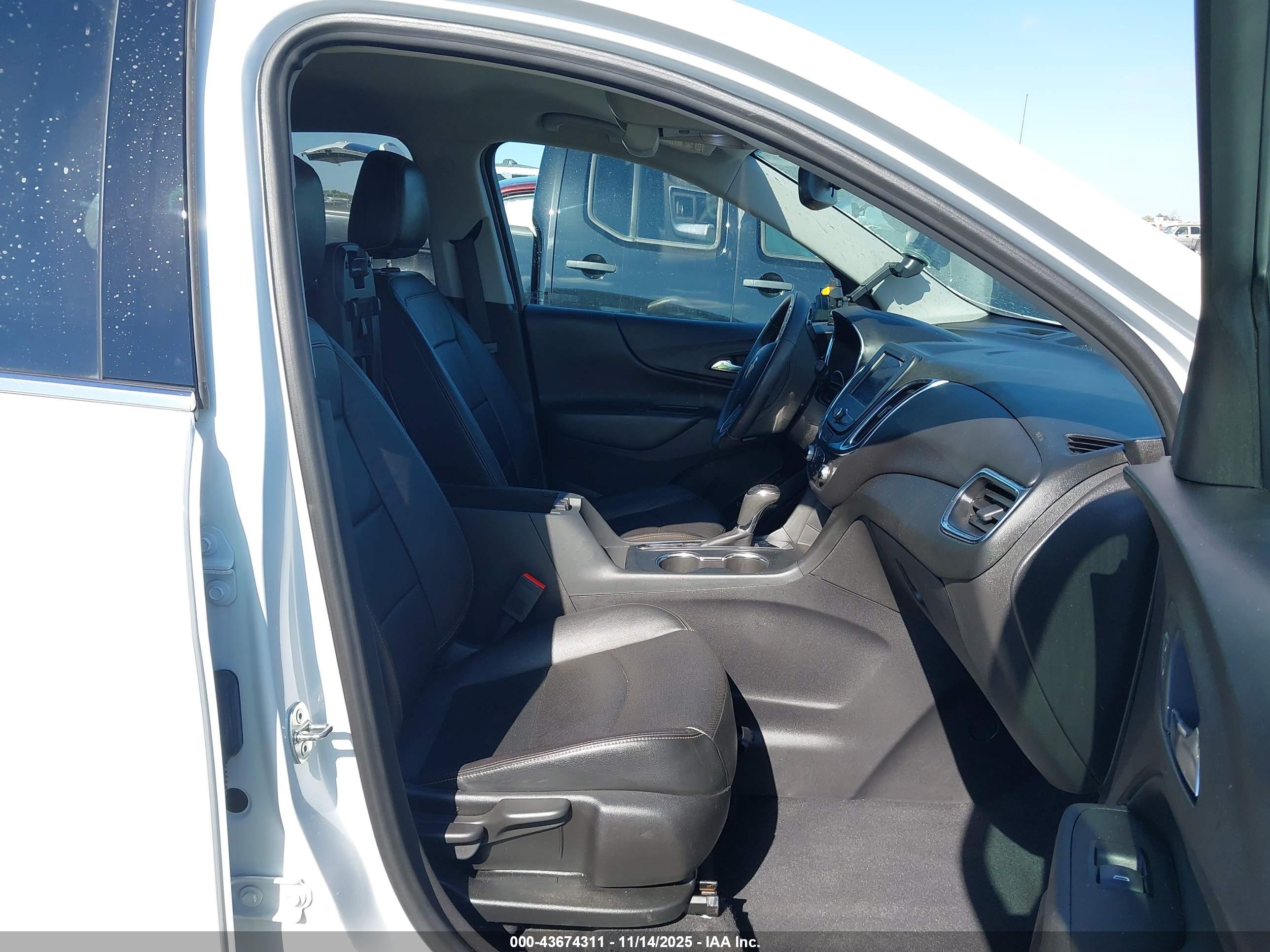 CHEVROLET EQUINOX image 5