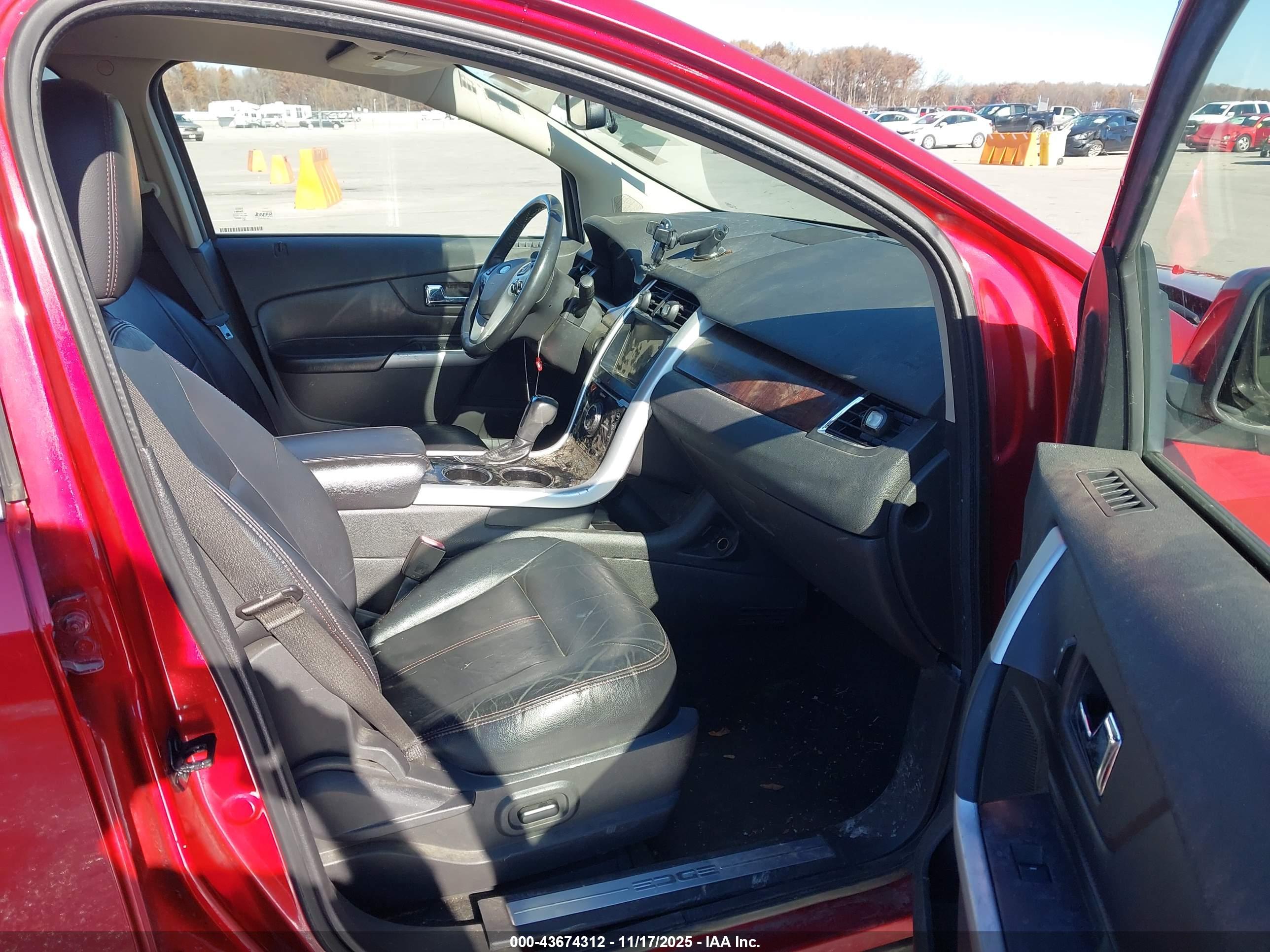 FORD EDGE image 5